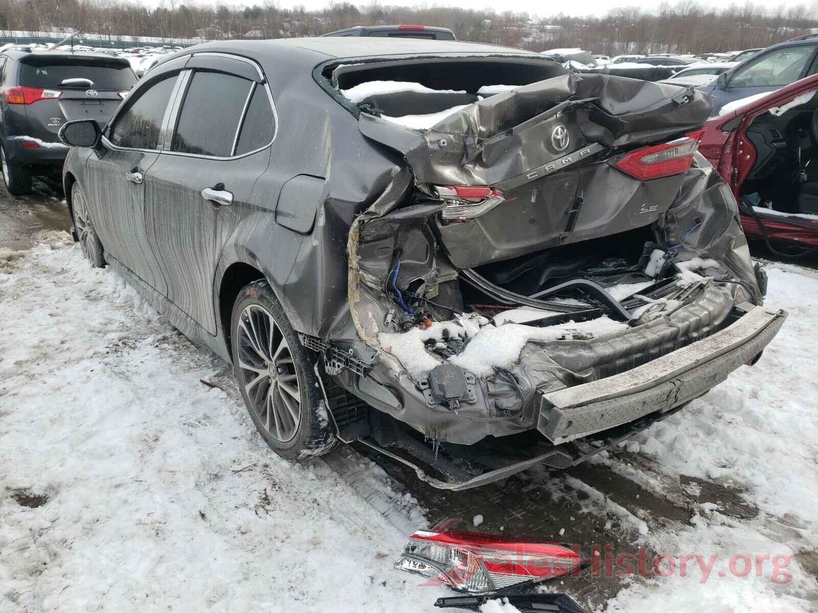 4T1B11HK3JU599645 2018 TOYOTA CAMRY