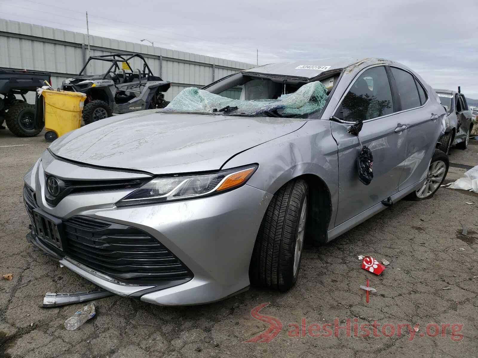 4T1B11HK4JU565133 2018 TOYOTA CAMRY