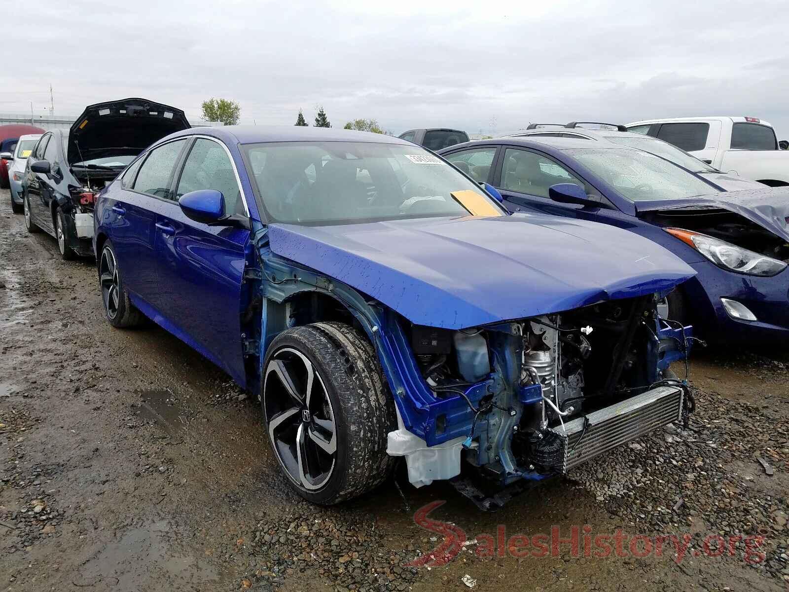 1HGCV1F34JA152611 2018 HONDA ACCORD