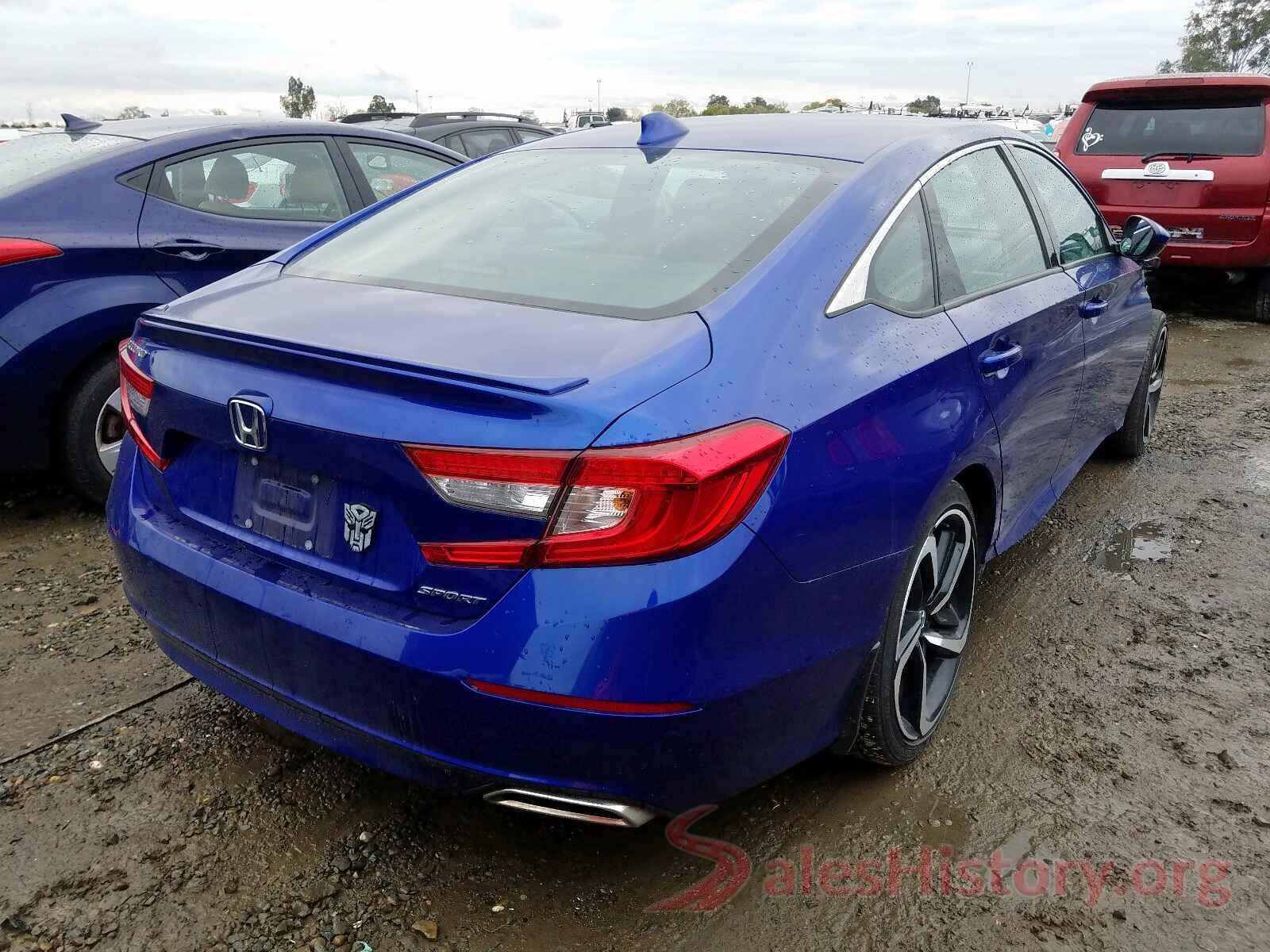 1HGCV1F34JA152611 2018 HONDA ACCORD