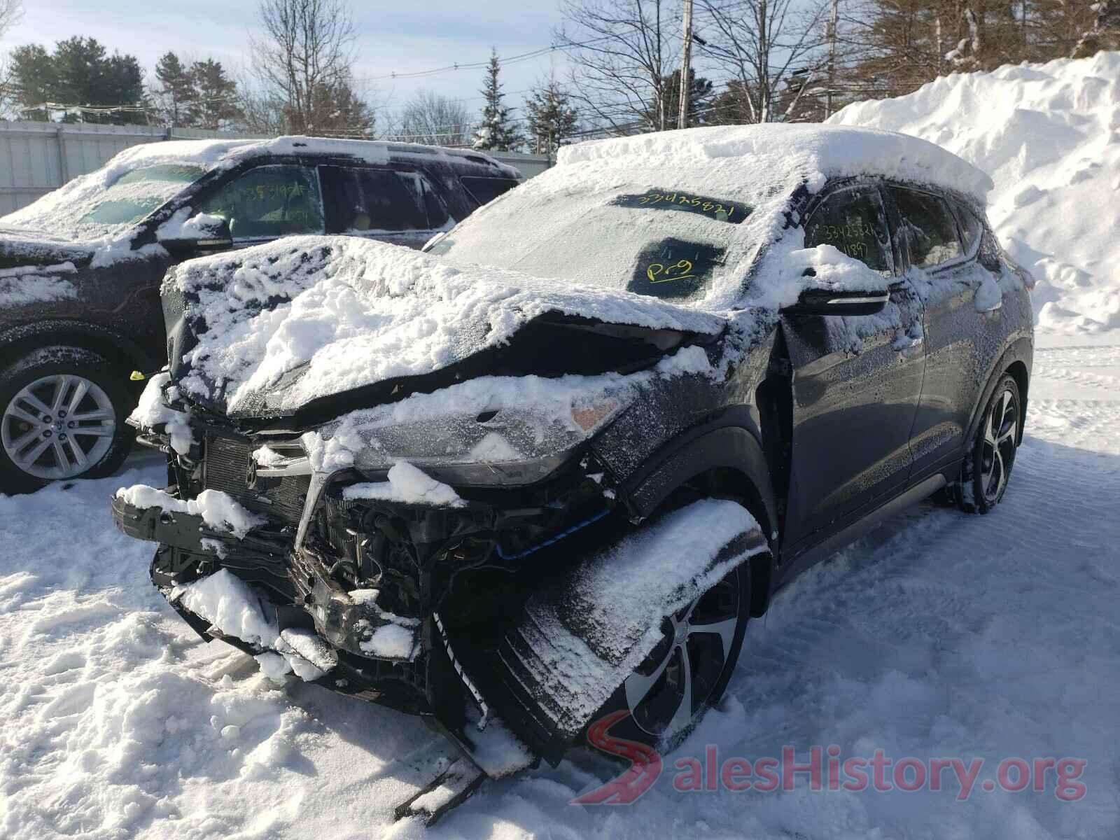 KM8J3CA23JU832631 2018 HYUNDAI TUCSON