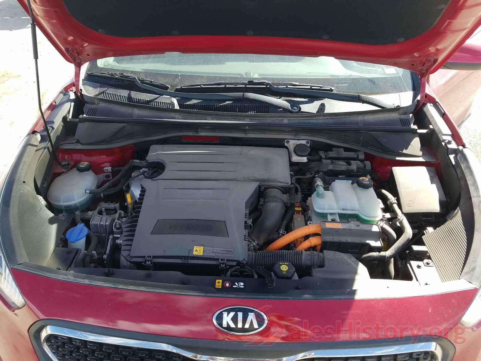 KNDCB3LC5J5126759 2018 KIA NIRO