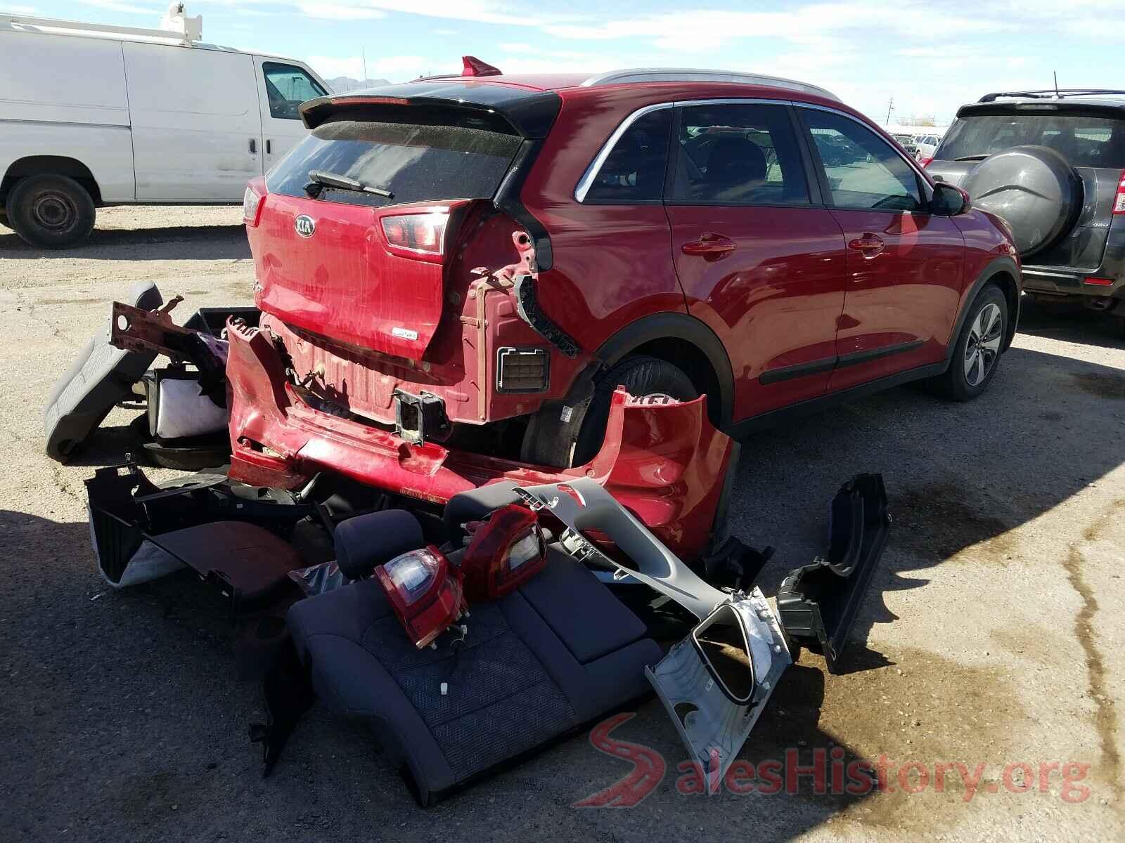 KNDCB3LC5J5126759 2018 KIA NIRO