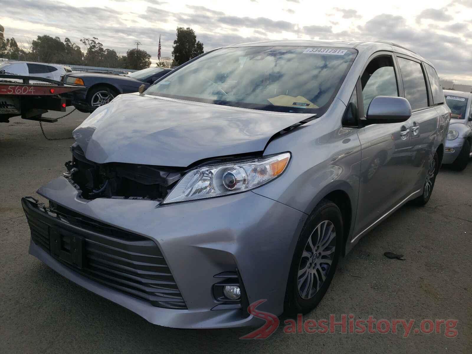 5TDYZ3DC5JS916346 2018 TOYOTA SIENNA