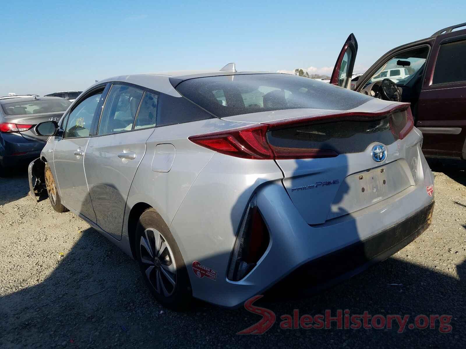 JTDKARFPXJ3076579 2018 TOYOTA PRIUS