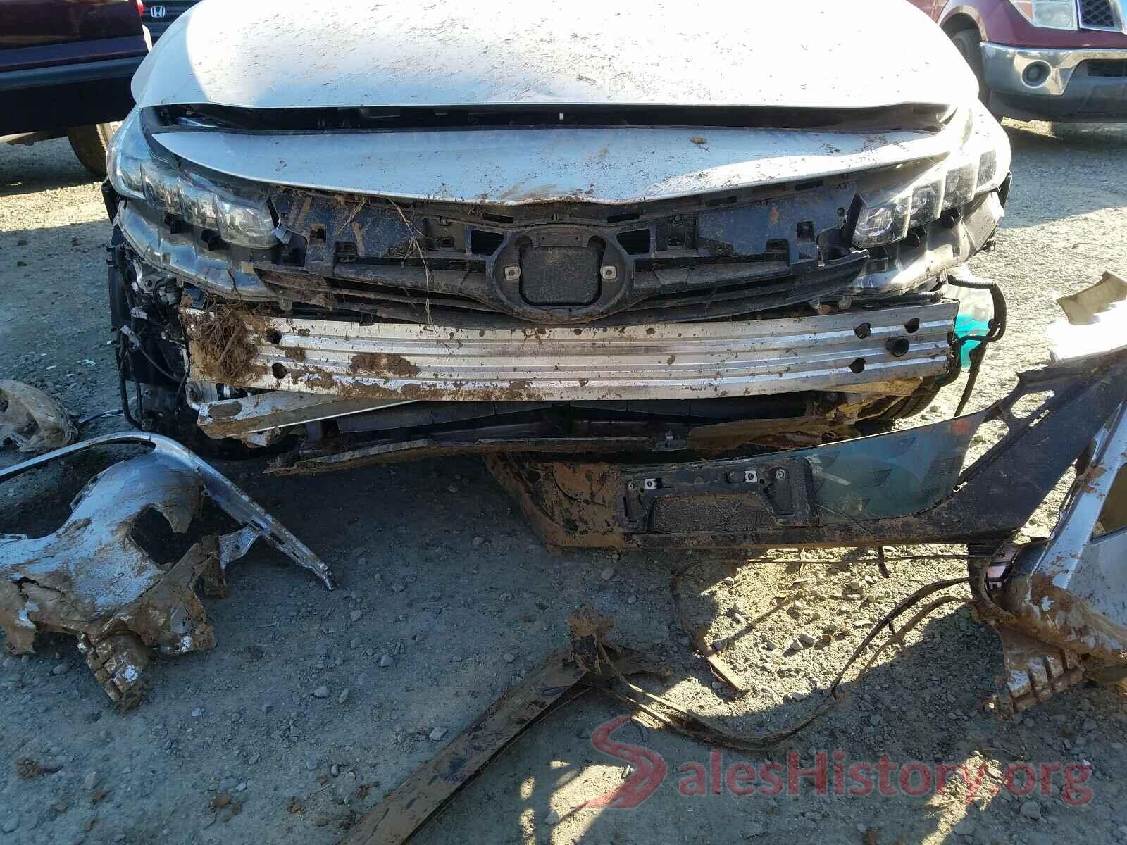 JTDKARFPXJ3076579 2018 TOYOTA PRIUS