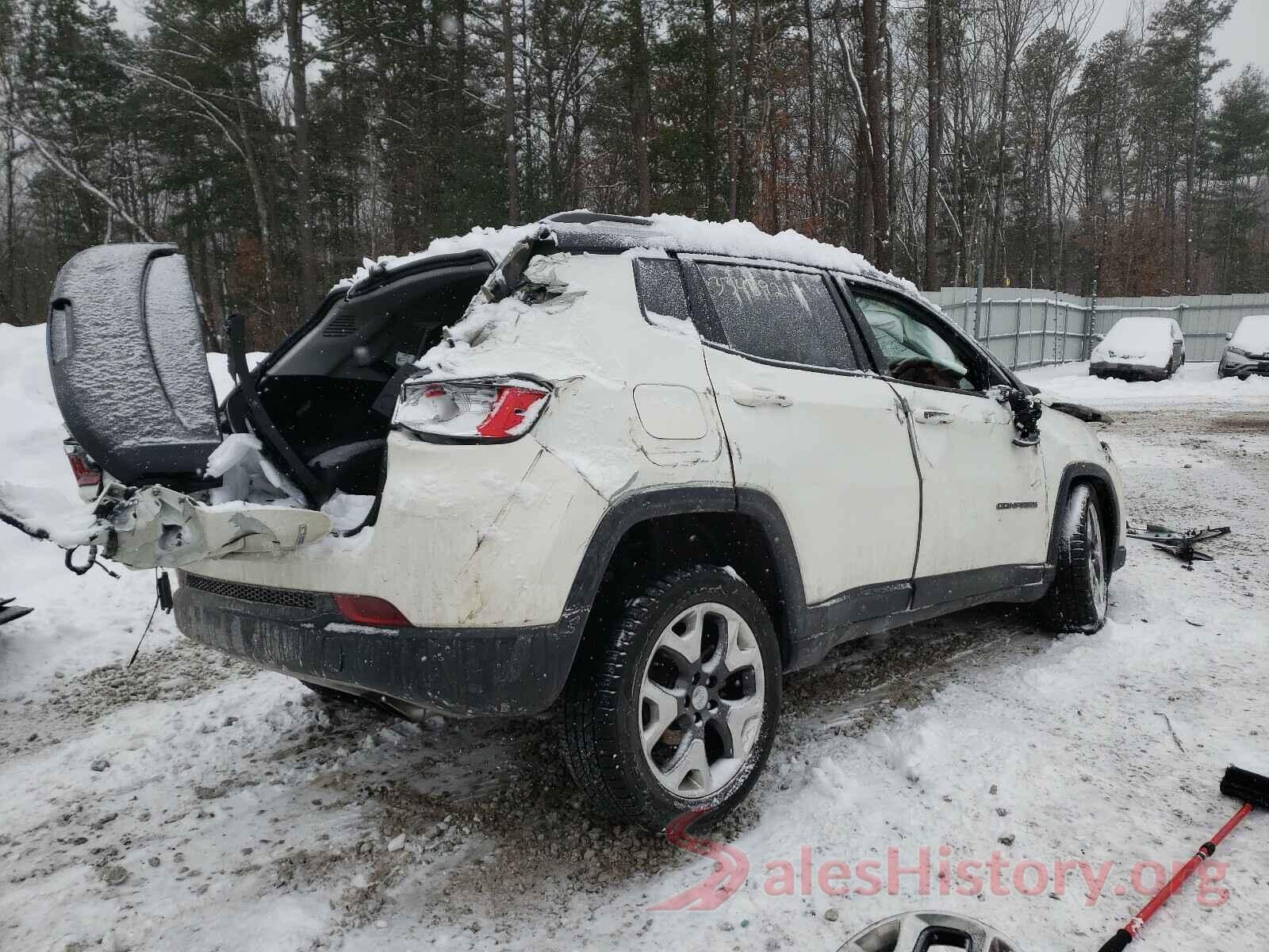 3C4NJDCB5JT267260 2018 JEEP COMPASS