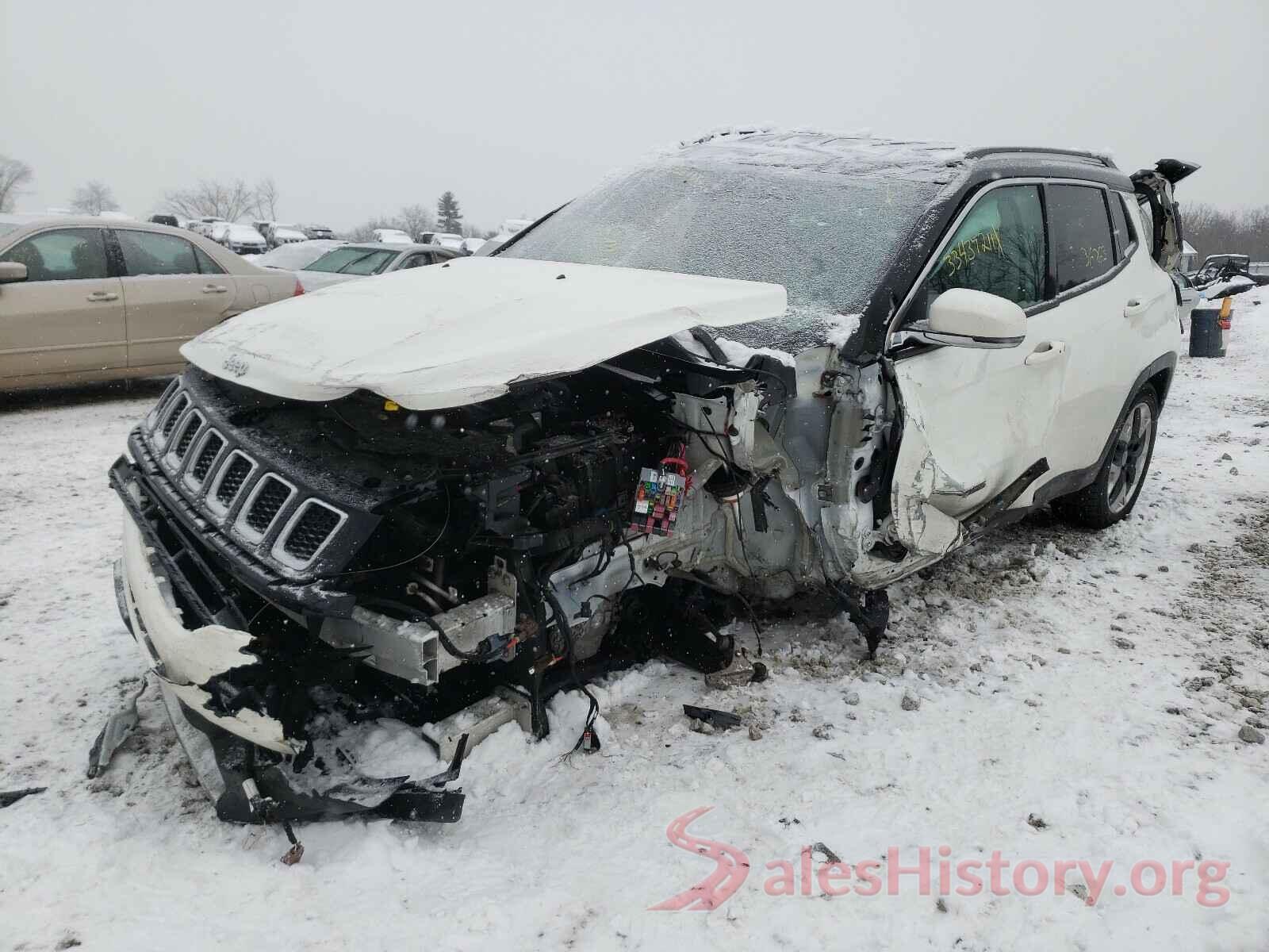 3C4NJDCB5JT267260 2018 JEEP COMPASS