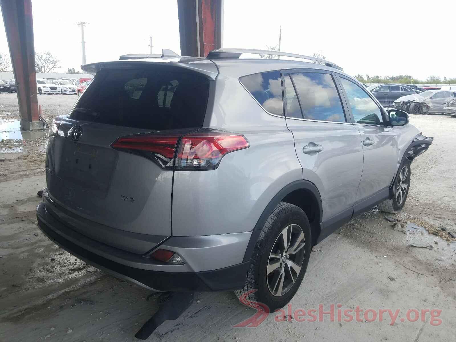 2T3WFREV5JW500802 2018 TOYOTA RAV4