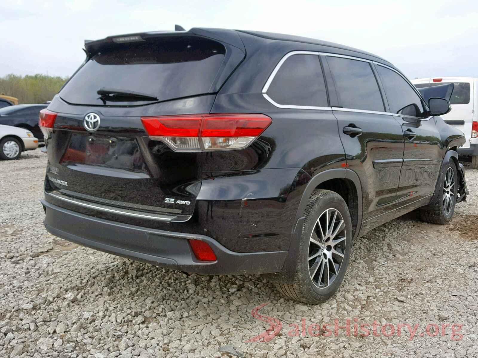 5TDJZRFH7JS487823 2018 TOYOTA HIGHLANDER