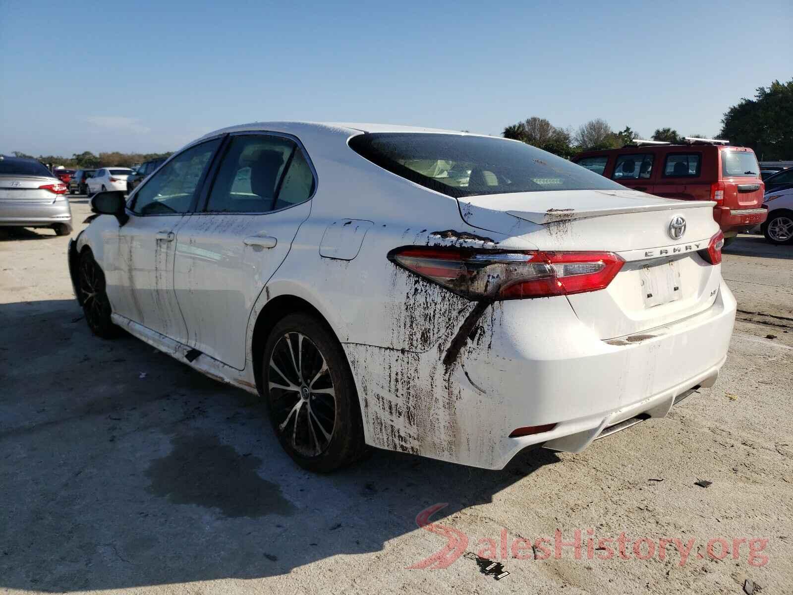 JTNB11HK5J3032827 2018 TOYOTA CAMRY