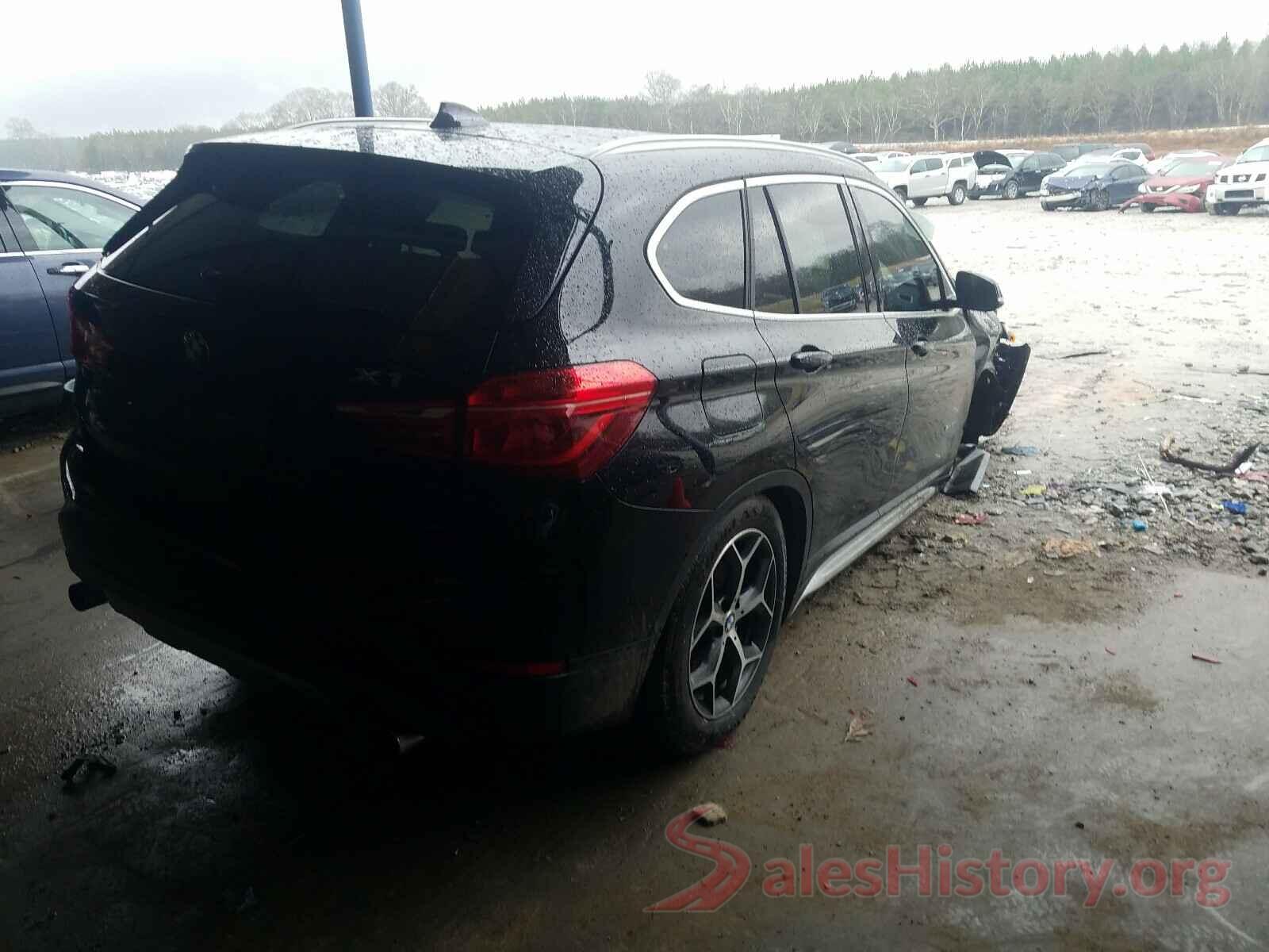 WBXHU7C30J5H43676 2018 BMW X1