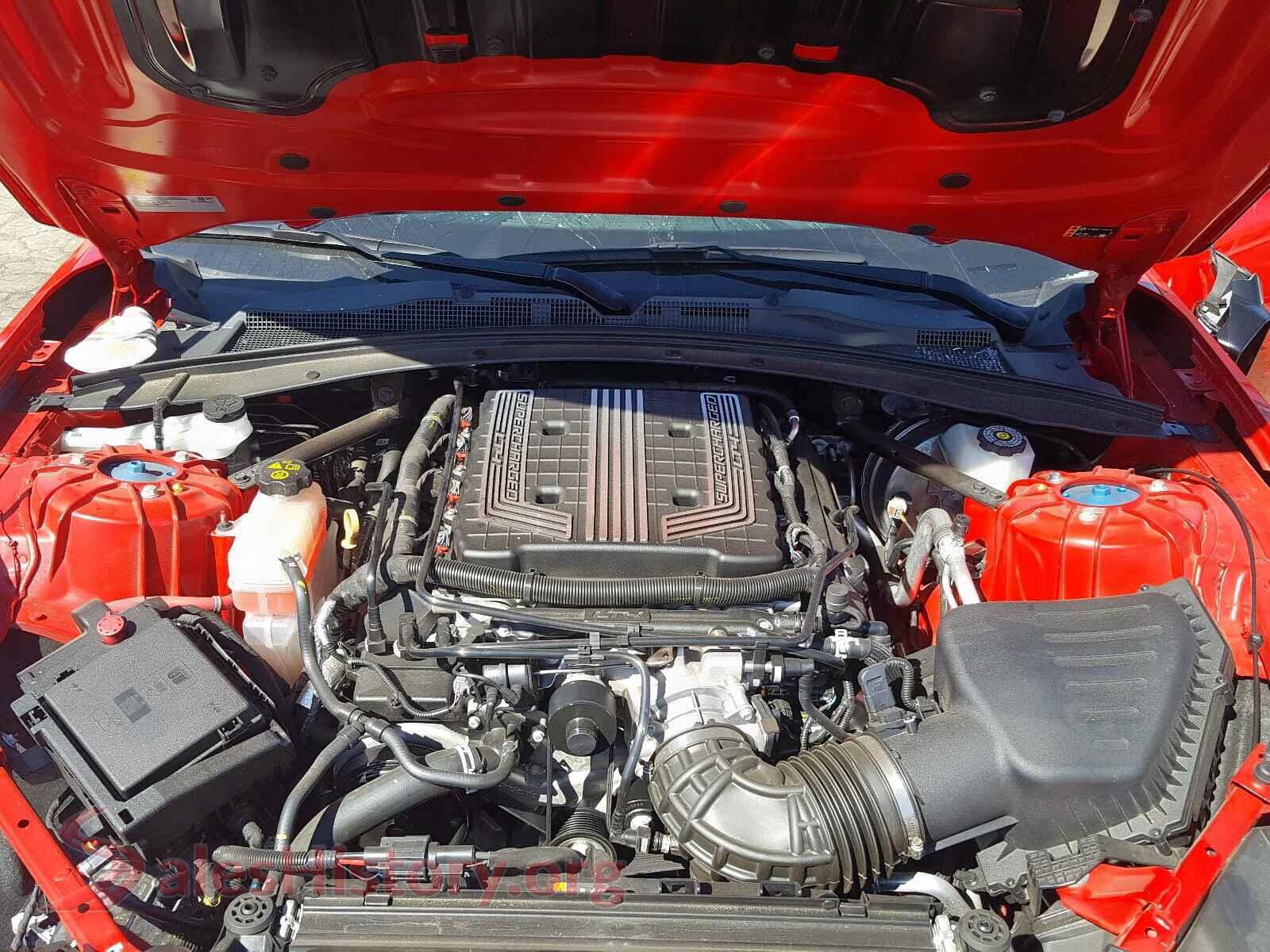 2019 CHEVROLET CAMARO VIN 1G1FJ1R6XK0146843, engine bay