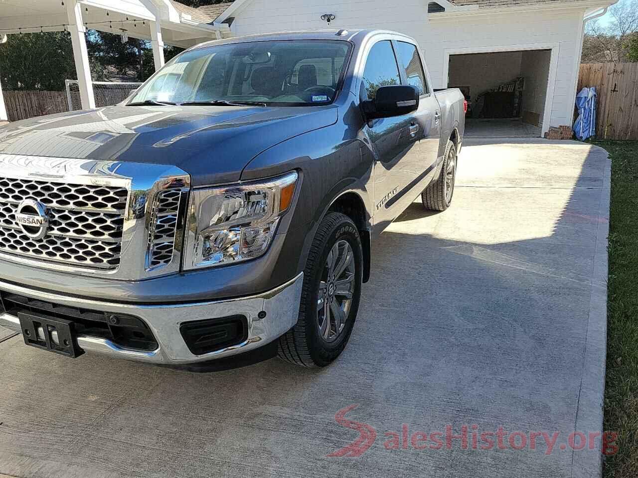 1N6AA1E64JN503052 2018 NISSAN TITAN