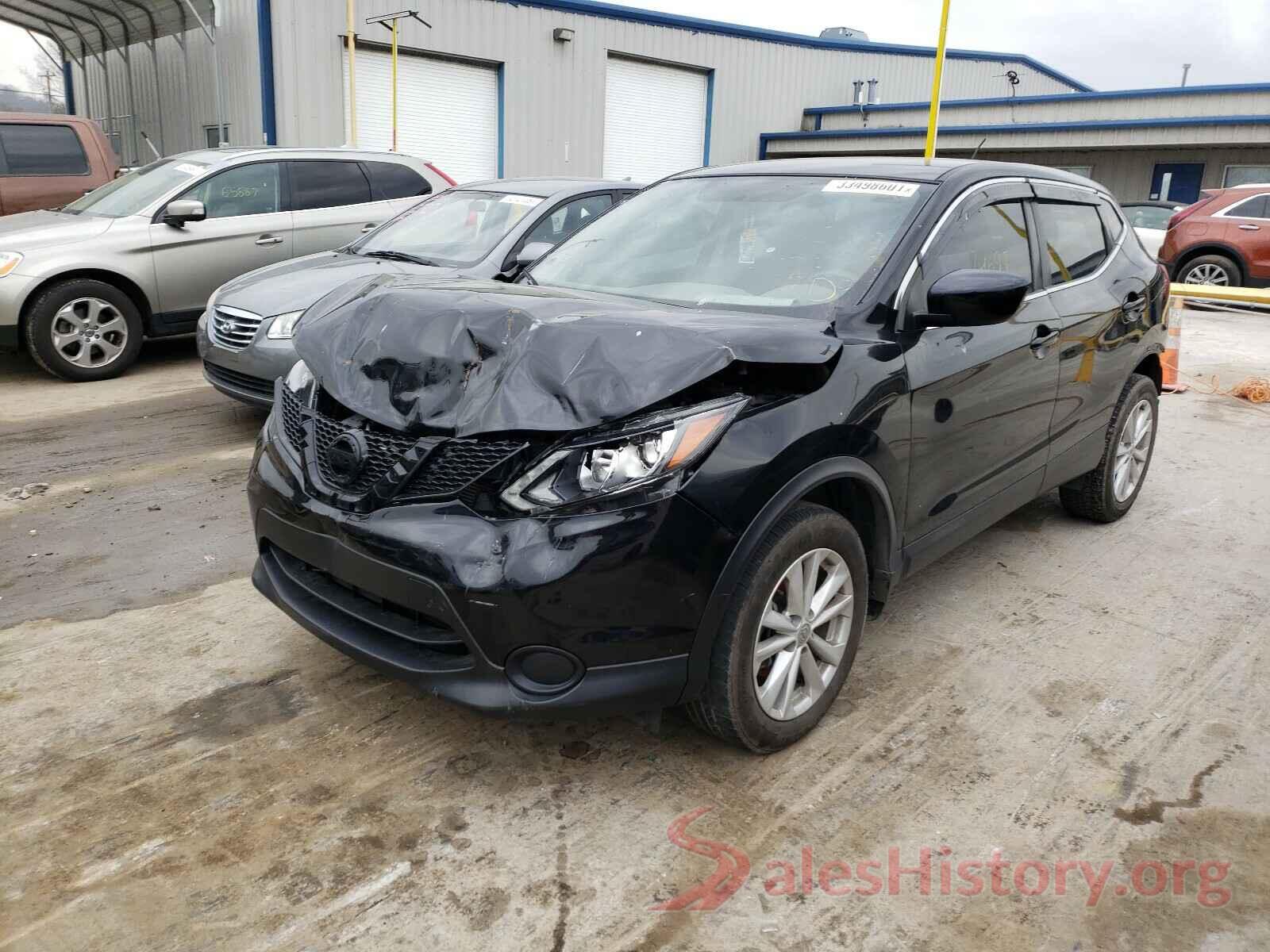 JN1BJ1CP4JW100253 2018 NISSAN ROGUE