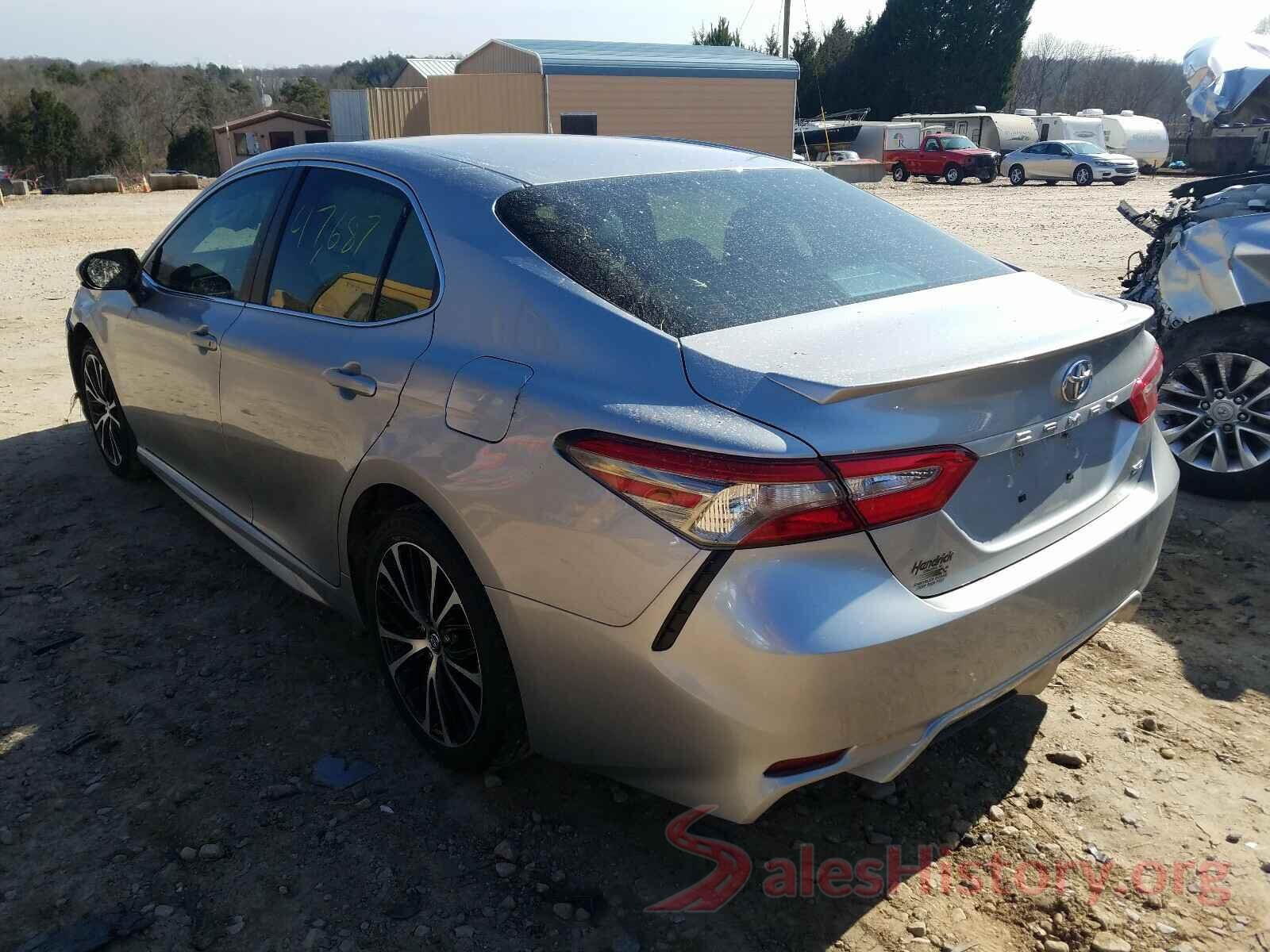 4T1B11HK0JU082190 2018 TOYOTA CAMRY