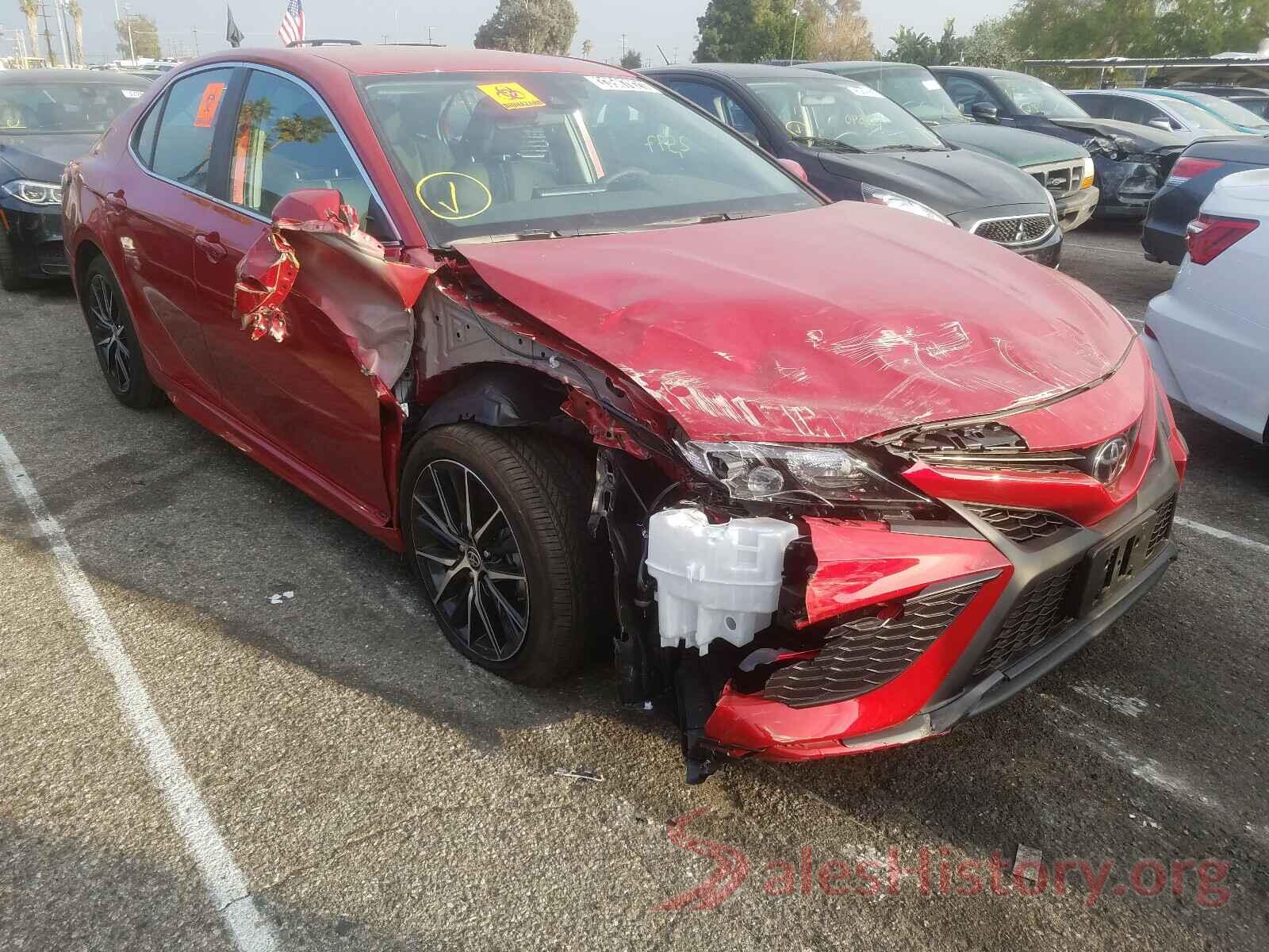 4T1G11AK8MU411626 2021 TOYOTA CAMRY