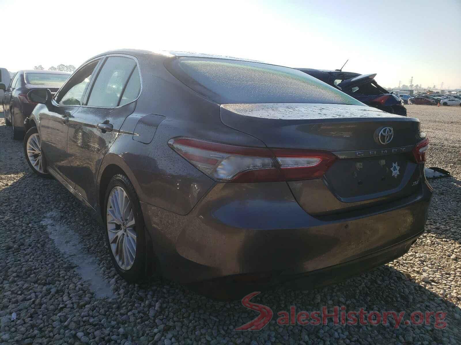 4T1B11HK8JU019239 2018 TOYOTA CAMRY