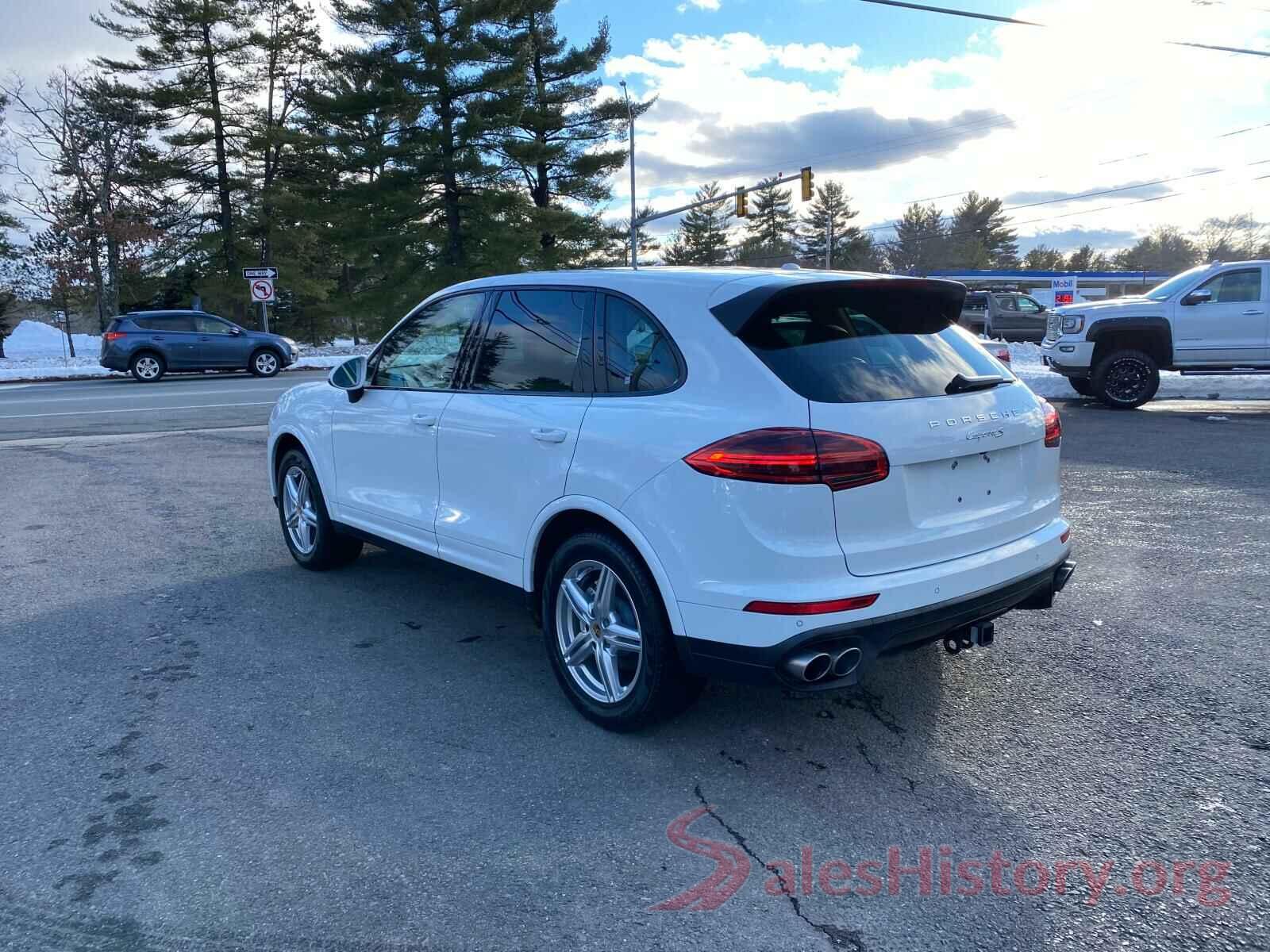 WP1AB2A29GLA93425 2016 PORSCHE CAYENNE