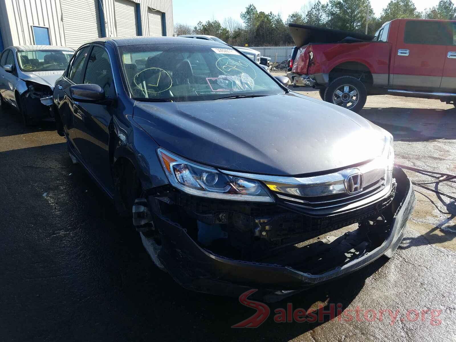 1HGCR2F52HA097016 2017 HONDA ACCORD