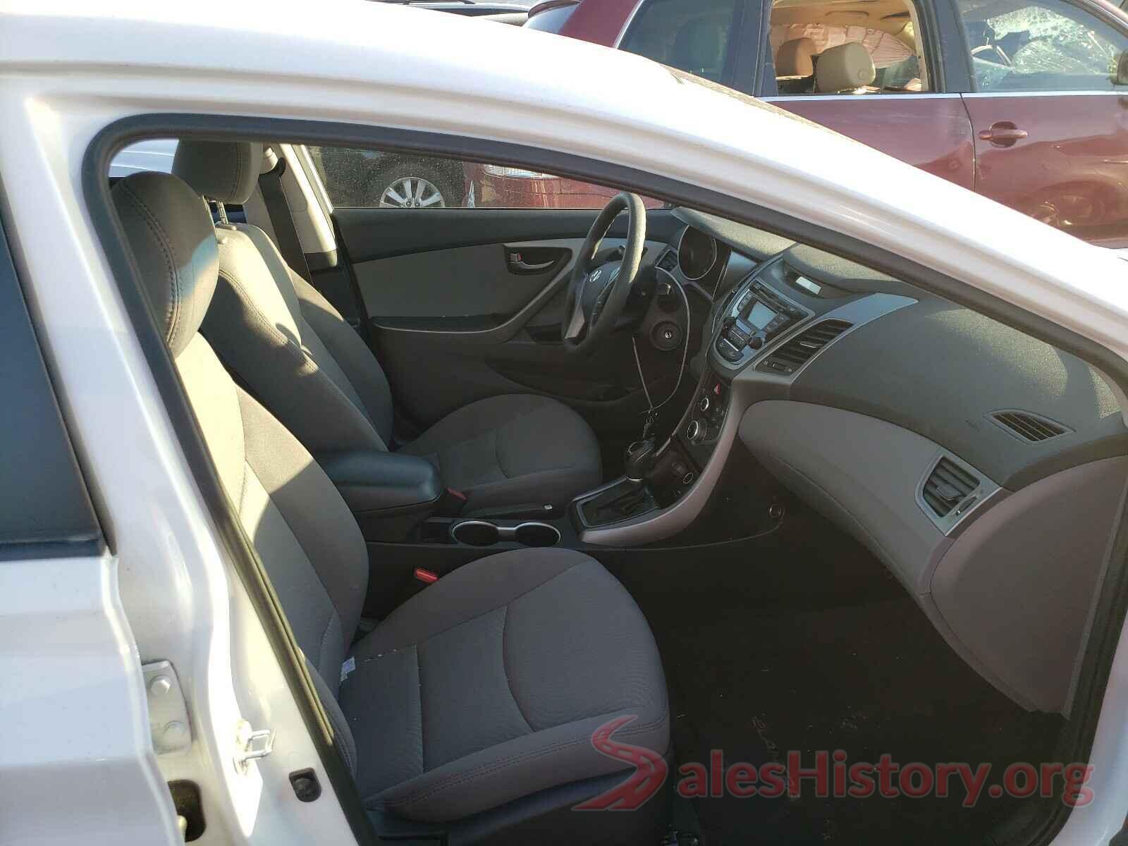 5NPDH4AE8GH667553 2016 HYUNDAI ELANTRA