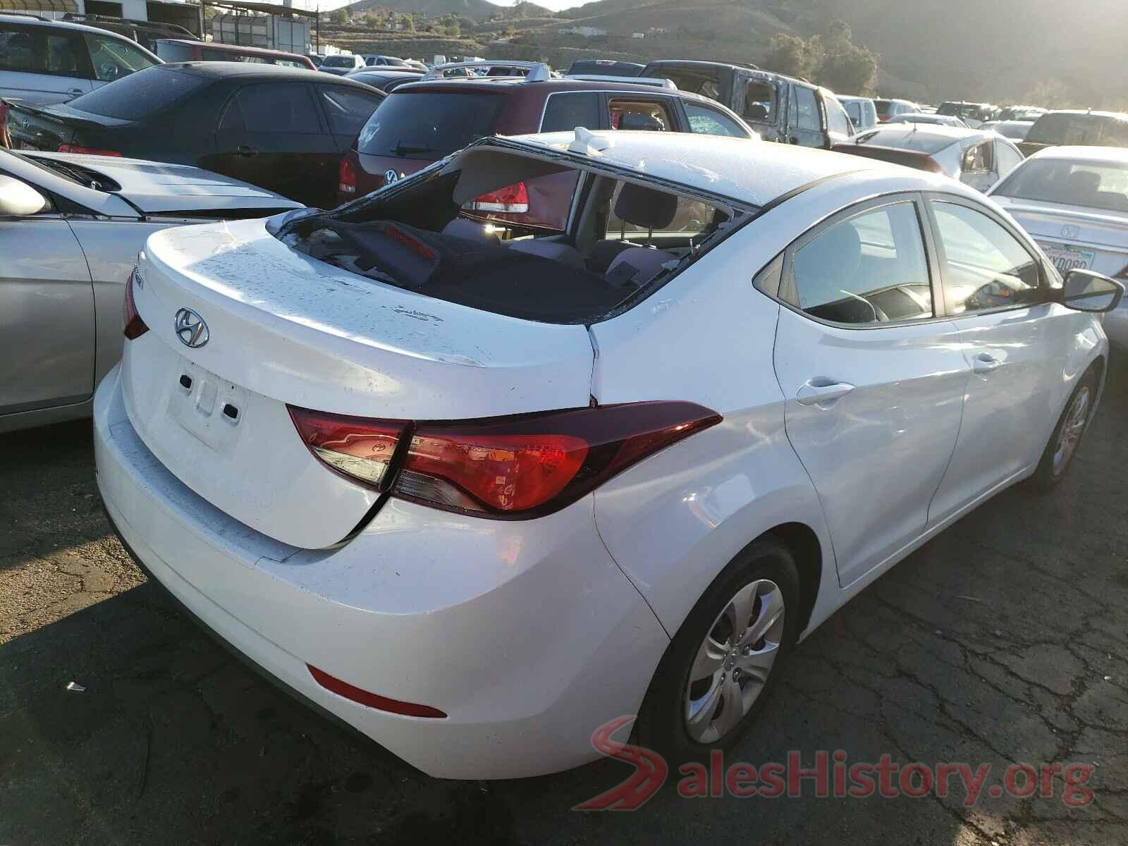 5NPDH4AE8GH667553 2016 HYUNDAI ELANTRA