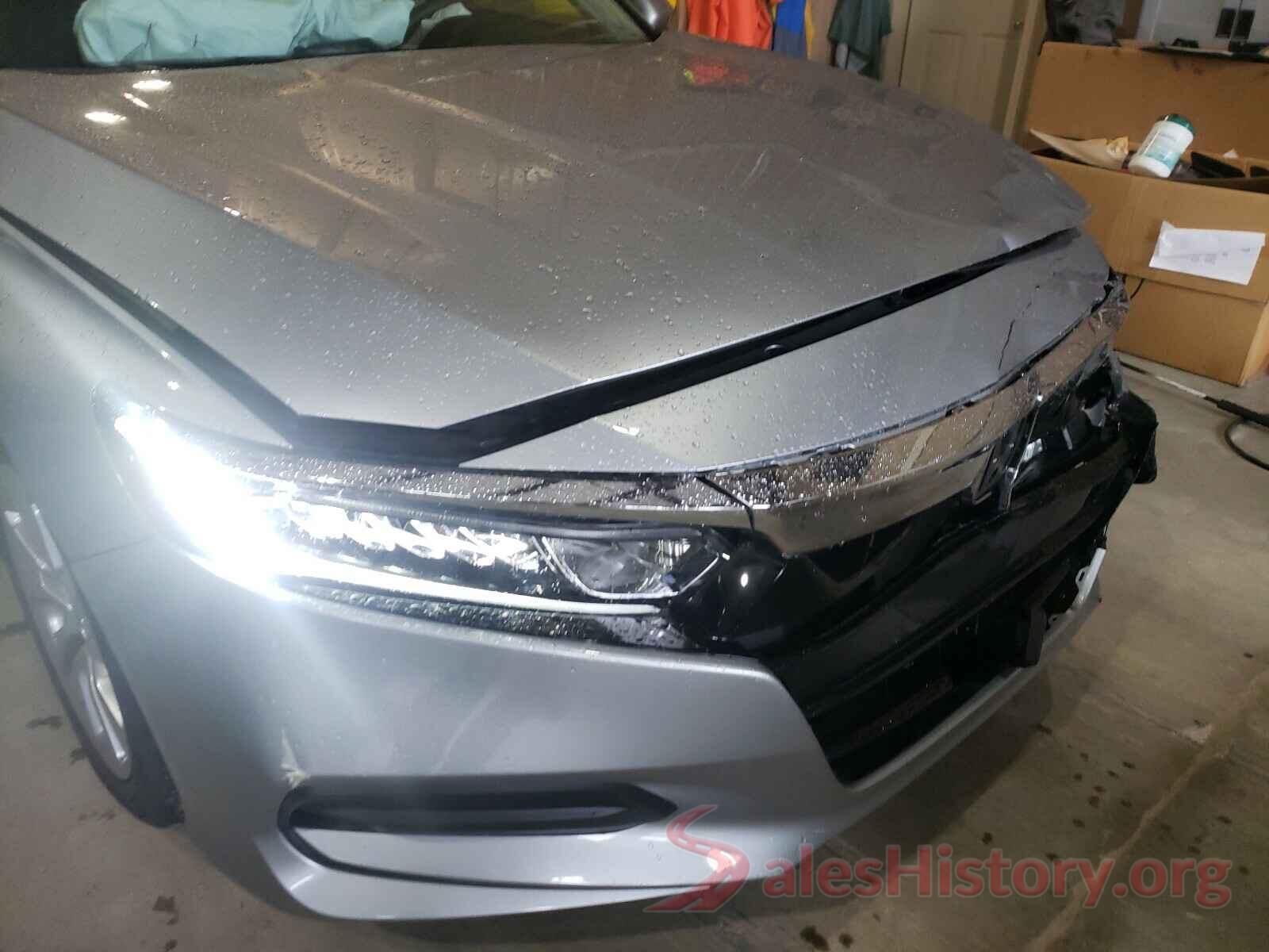 1HGCV1F12JA166893 2018 HONDA ACCORD