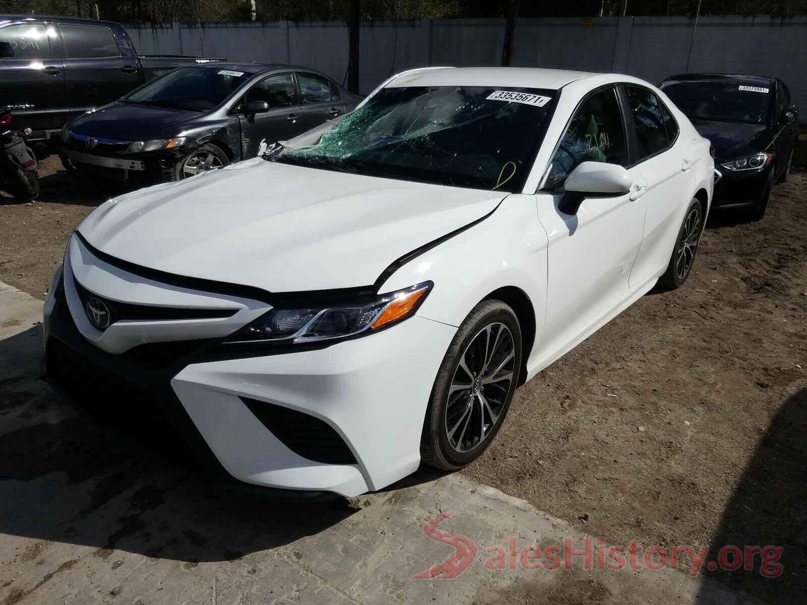 4T1B11HKXJU573429 2018 TOYOTA CAMRY