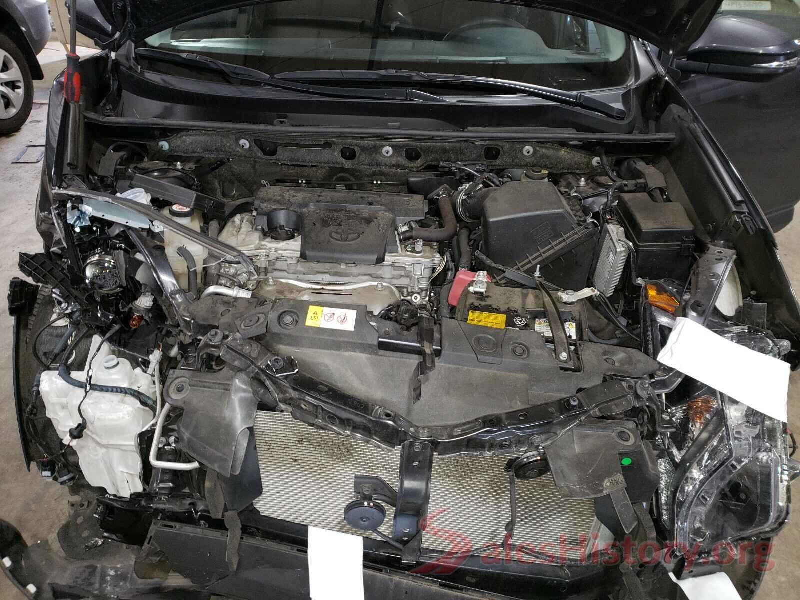 JTMRFREV7HD209707 2017 TOYOTA RAV4