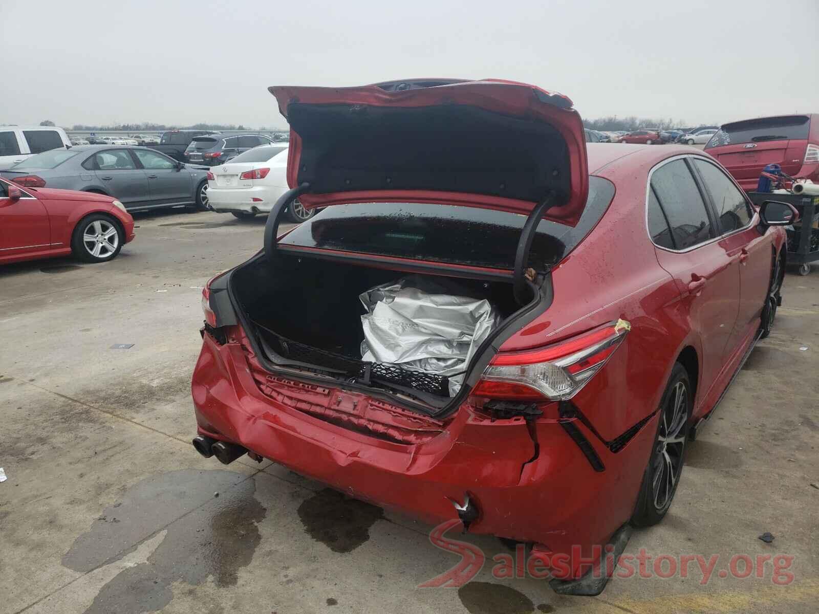 4T1B11HKXKU208640 2019 TOYOTA CAMRY