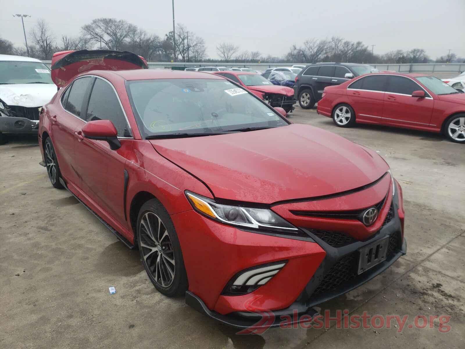 4T1B11HKXKU208640 2019 TOYOTA CAMRY