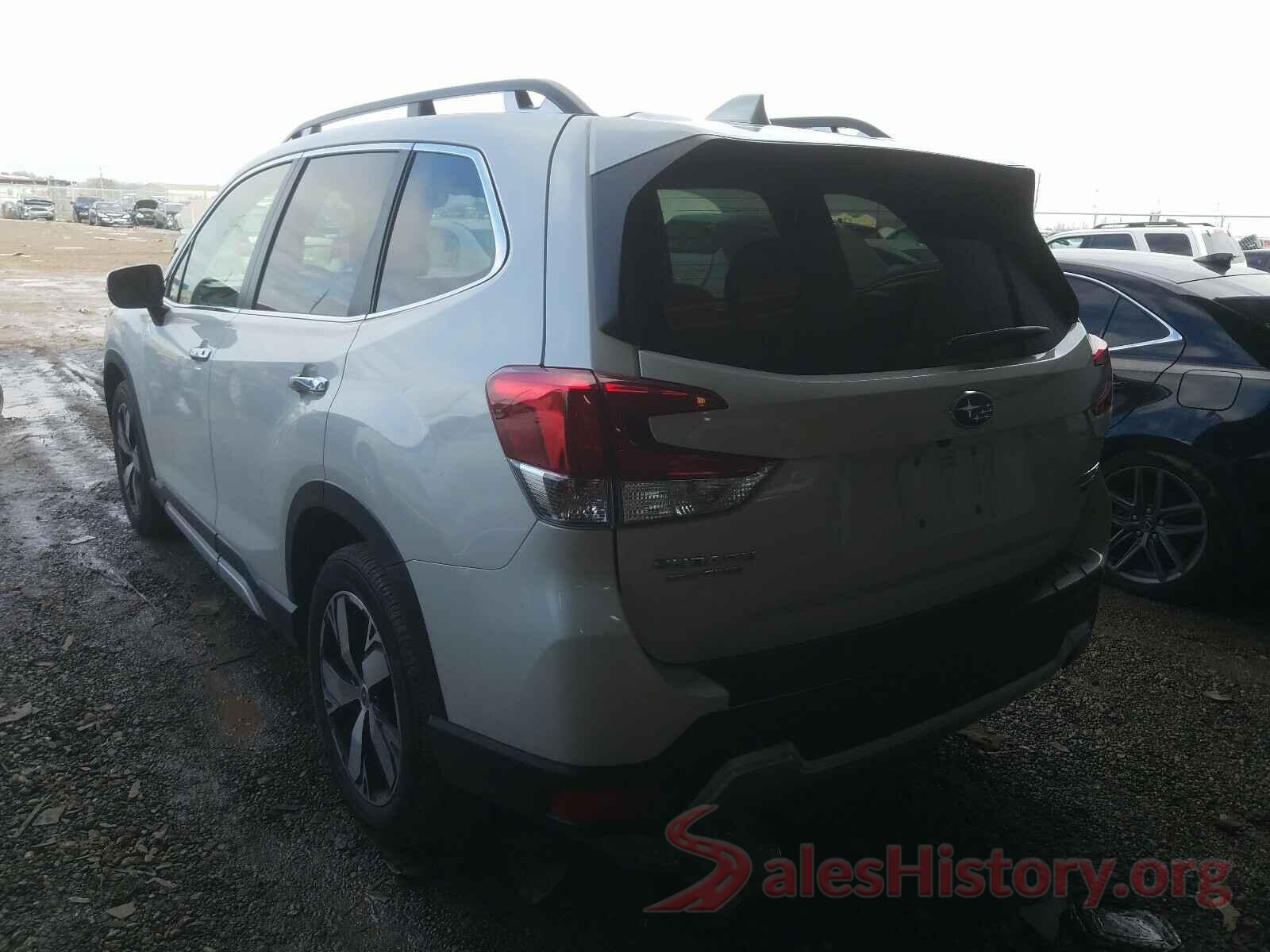 JF2SKAWC0KH588157 2019 SUBARU FORESTER