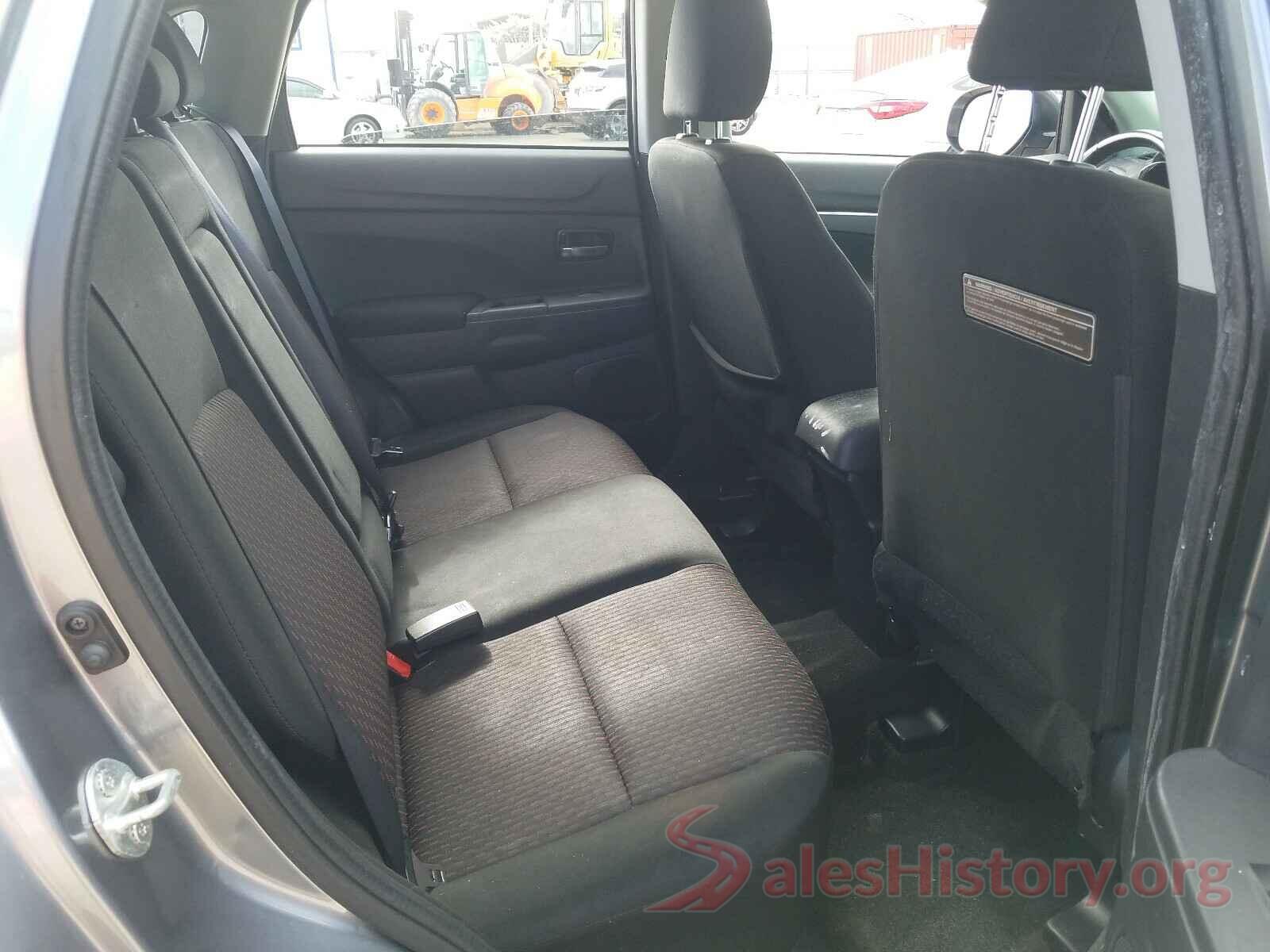 JA4AP3AU2HZ012994 2017 MITSUBISHI OUTLANDER