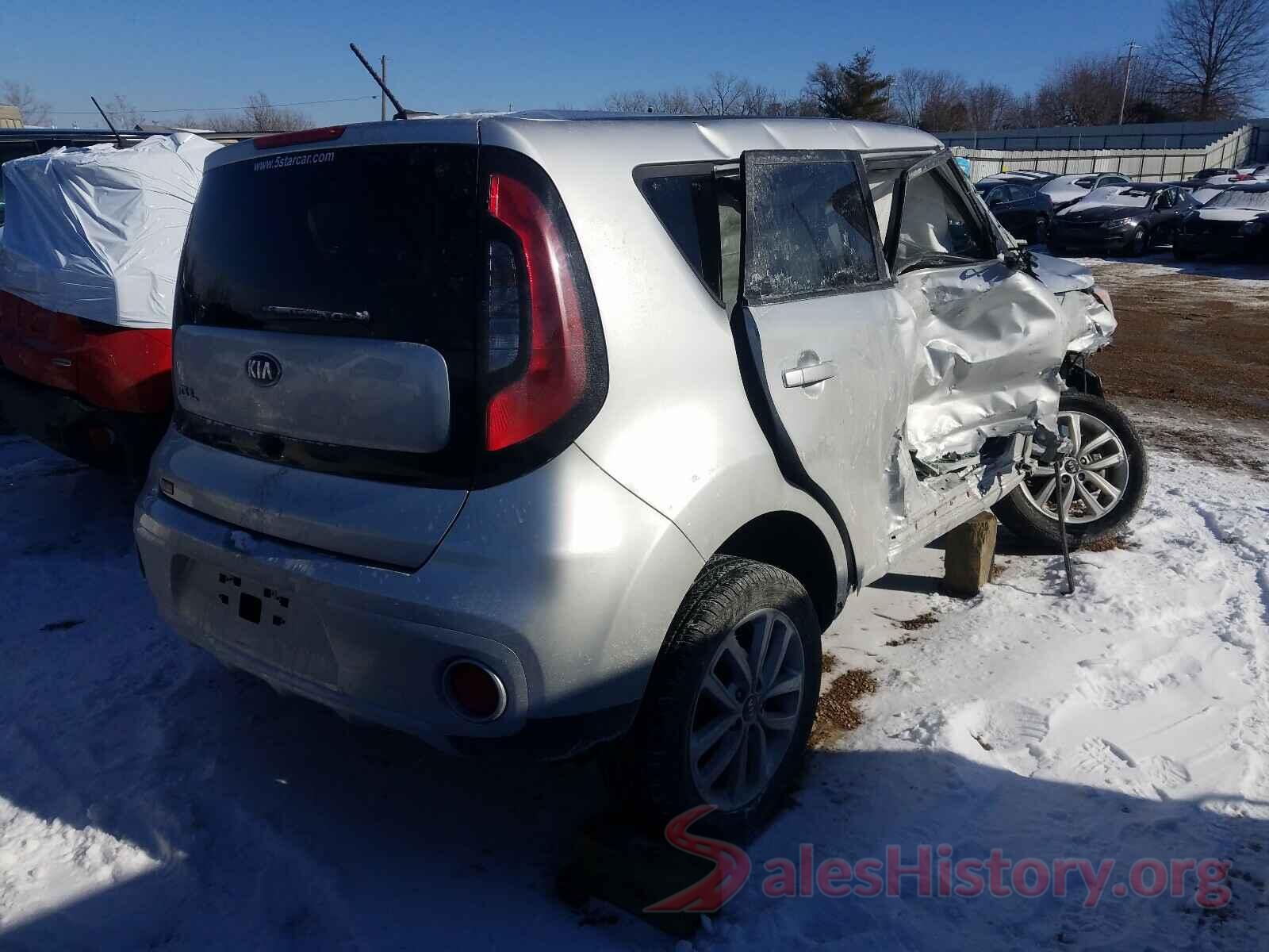 KNDJP3A55J7611436 2018 KIA SOUL