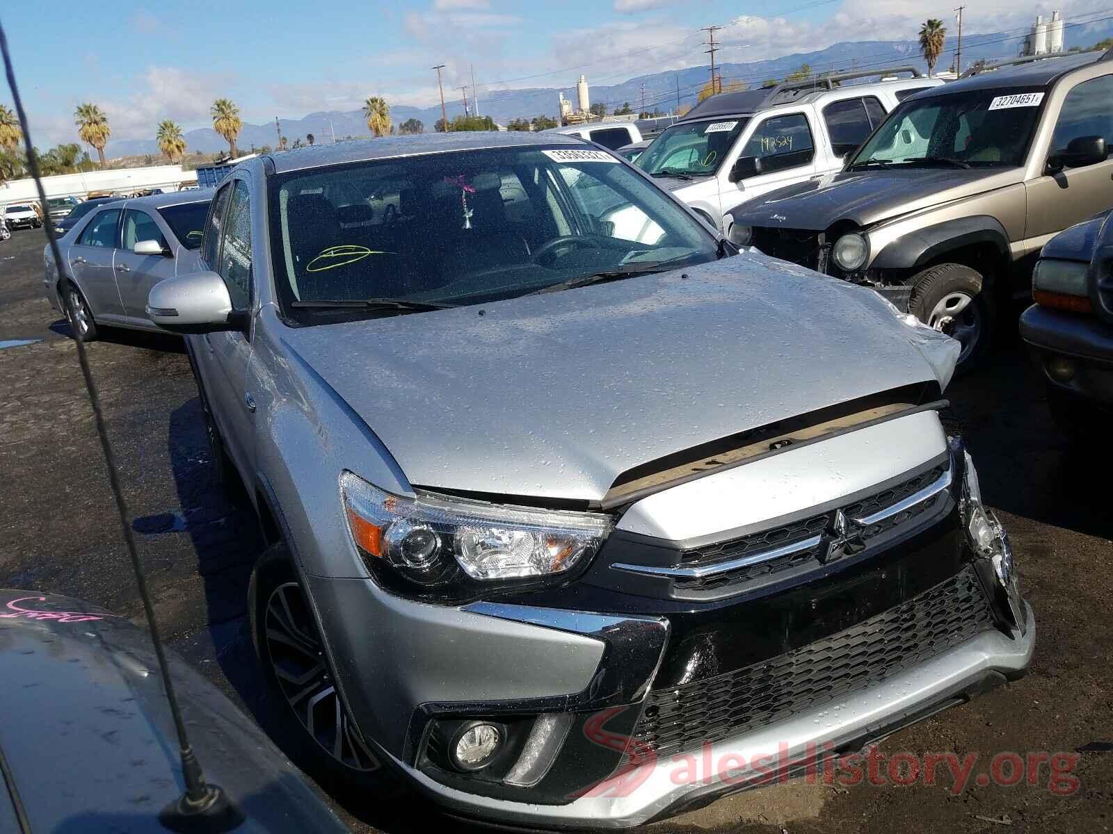 JA4AR3AW2JU002660 2018 MITSUBISHI OUTLANDER