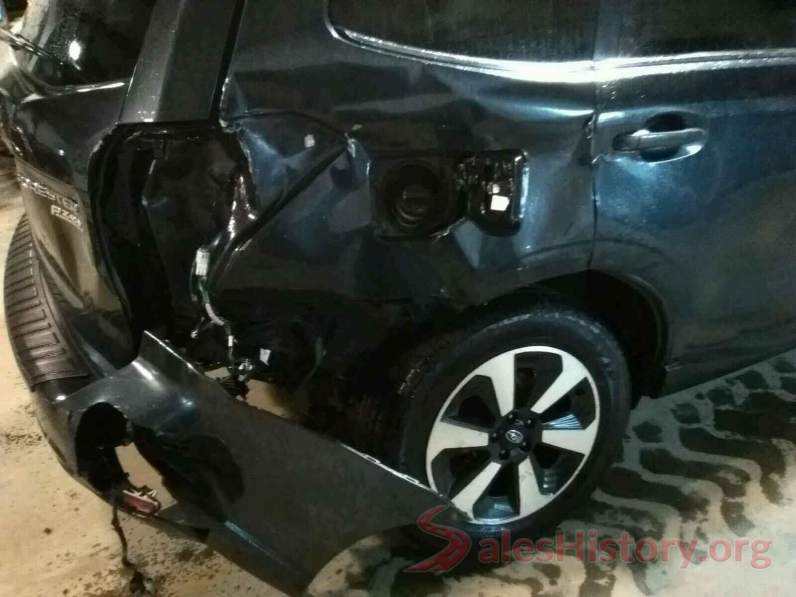 JF2SJARC8HH553504 2017 SUBARU FORESTER