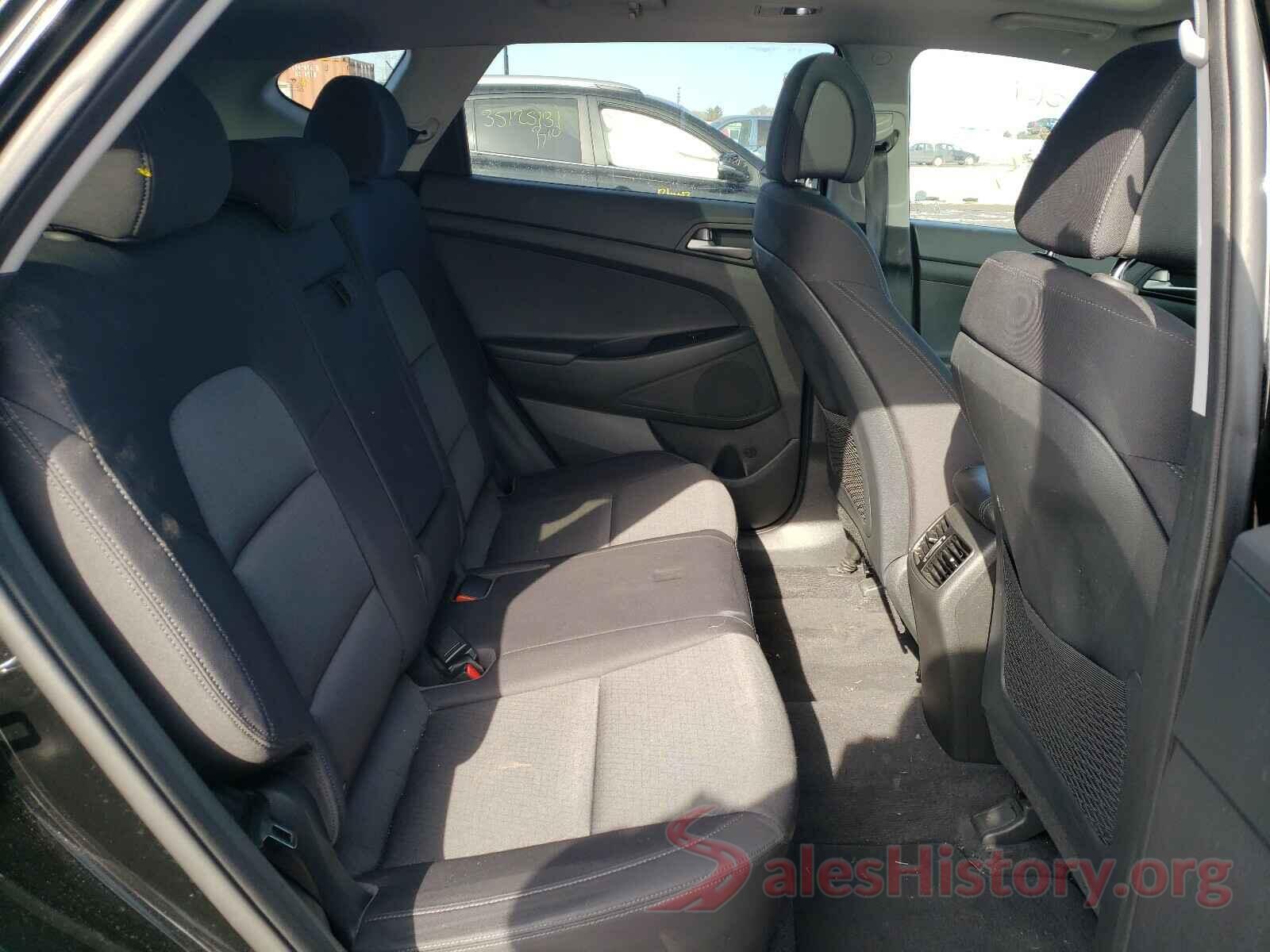 KM8J33A25JU701037 2018 HYUNDAI TUCSON