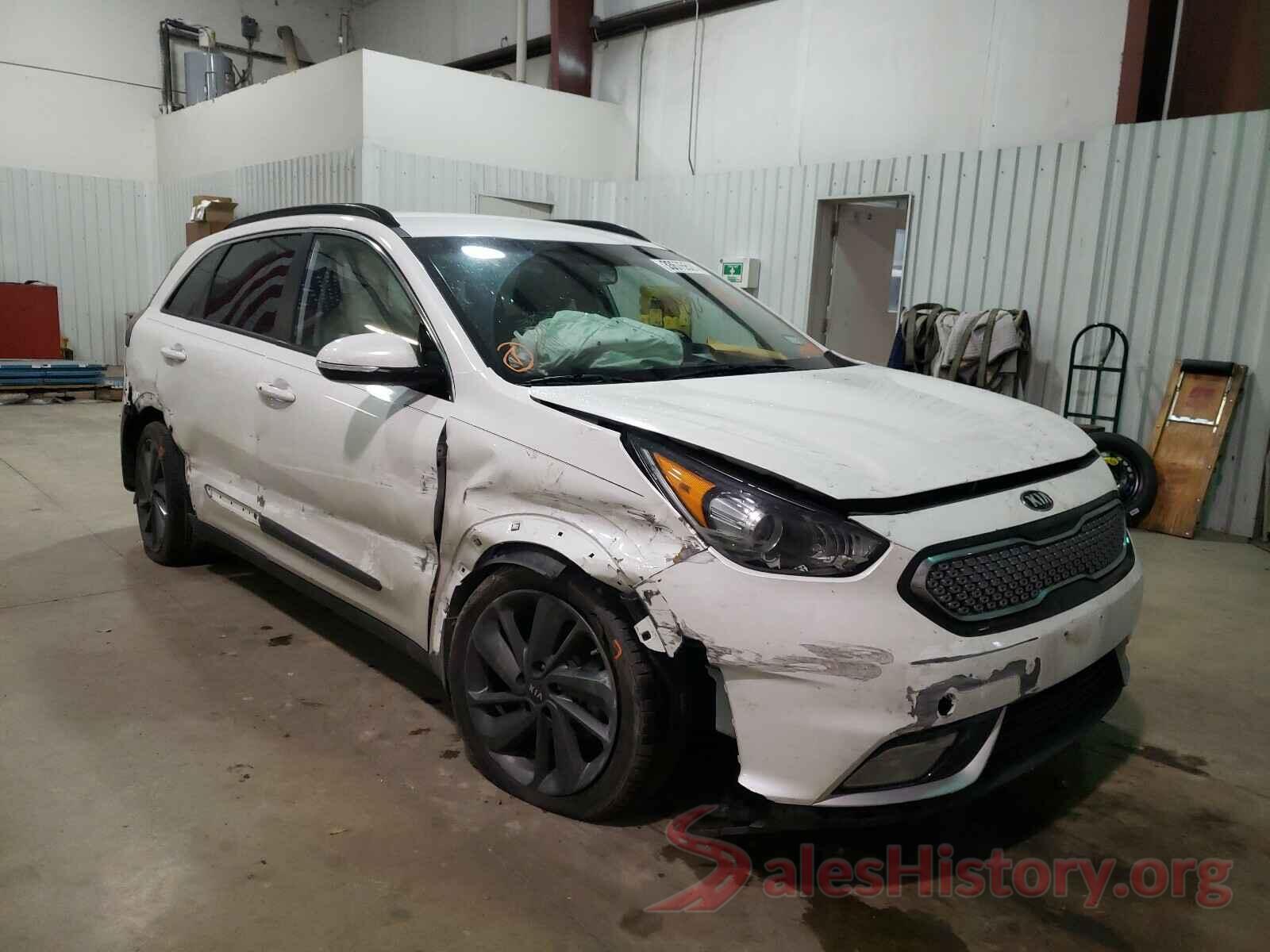 KNDCC3LC4H5077450 2017 KIA NIRO