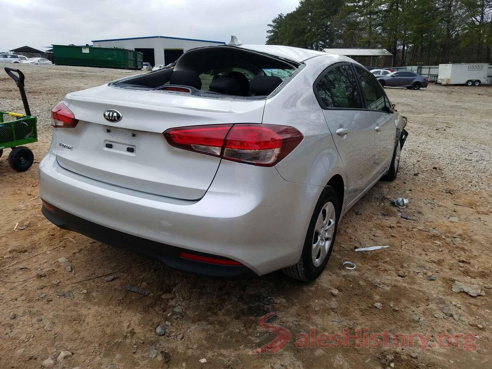 3KPFK4A7XHE156413 2017 KIA FORTE