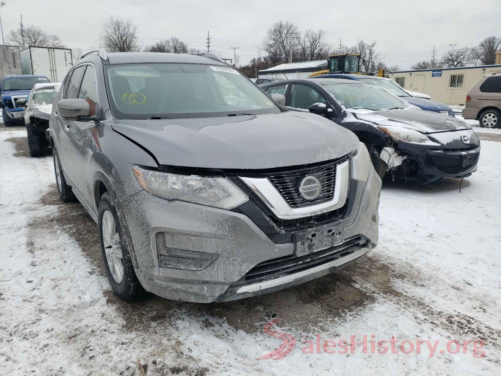 KNMAT2MT3JP595169 2018 NISSAN ROGUE