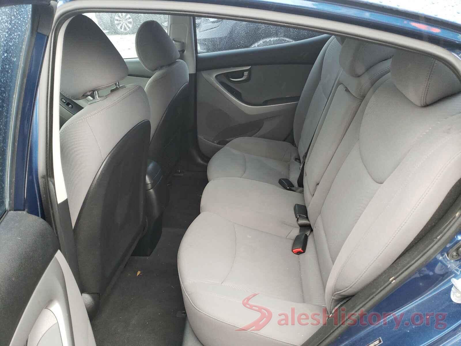 5NPDH4AE6GH779297 2016 HYUNDAI ELANTRA