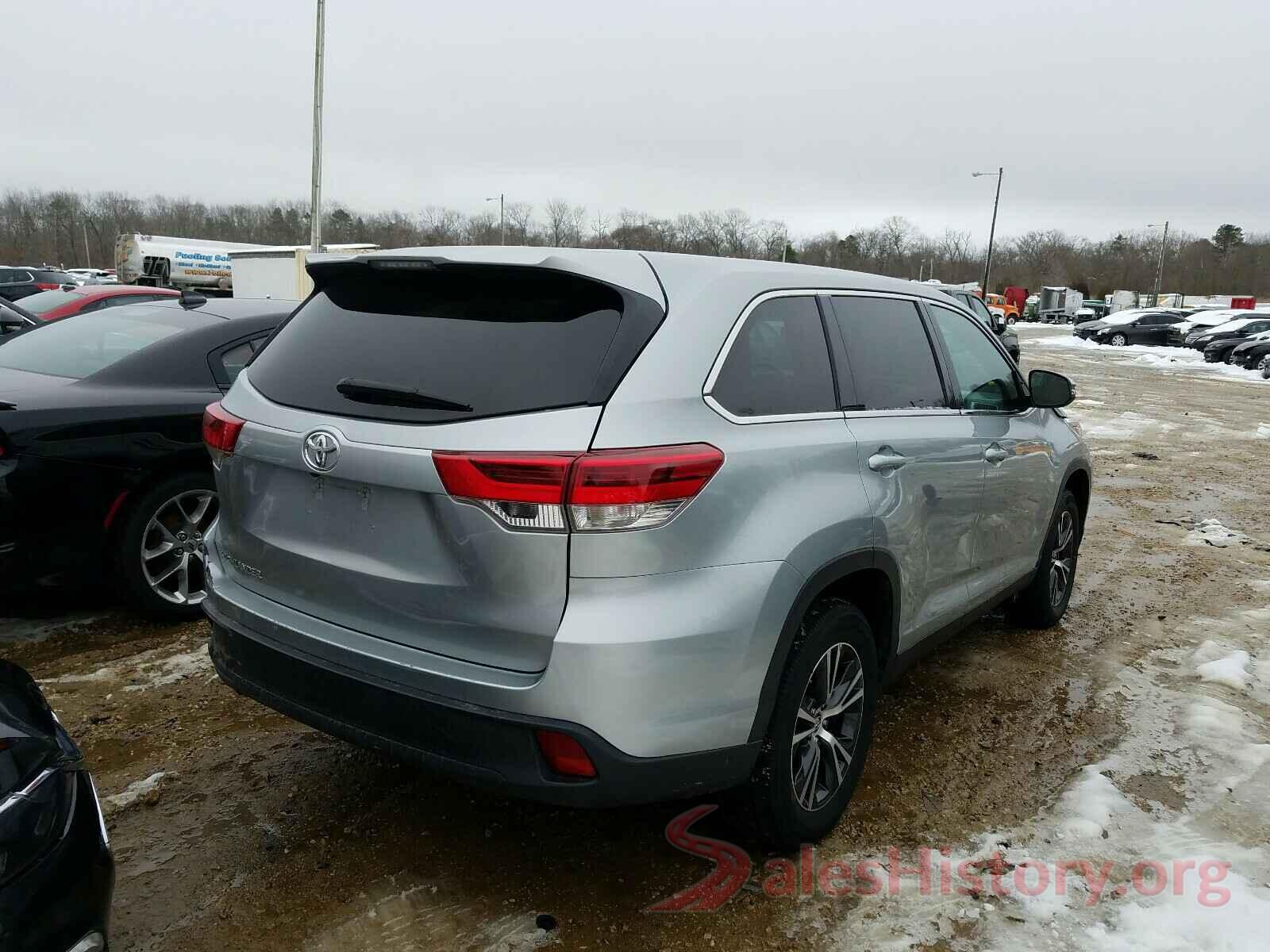 5TDZZRFH0KS304086 2019 TOYOTA HIGHLANDER