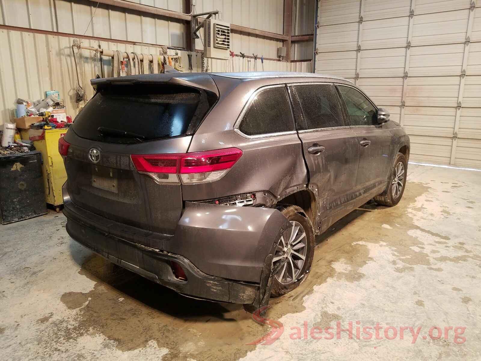 5TDJZRFH3JS807221 2018 TOYOTA HIGHLANDER