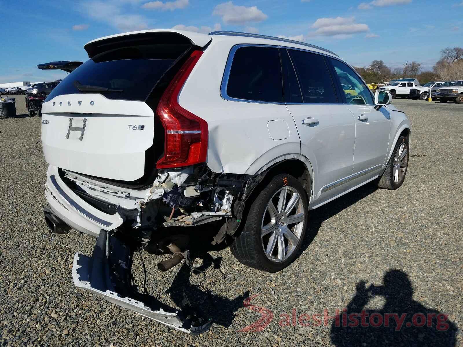 YV4A22PL8J1215239 2018 VOLVO XC90