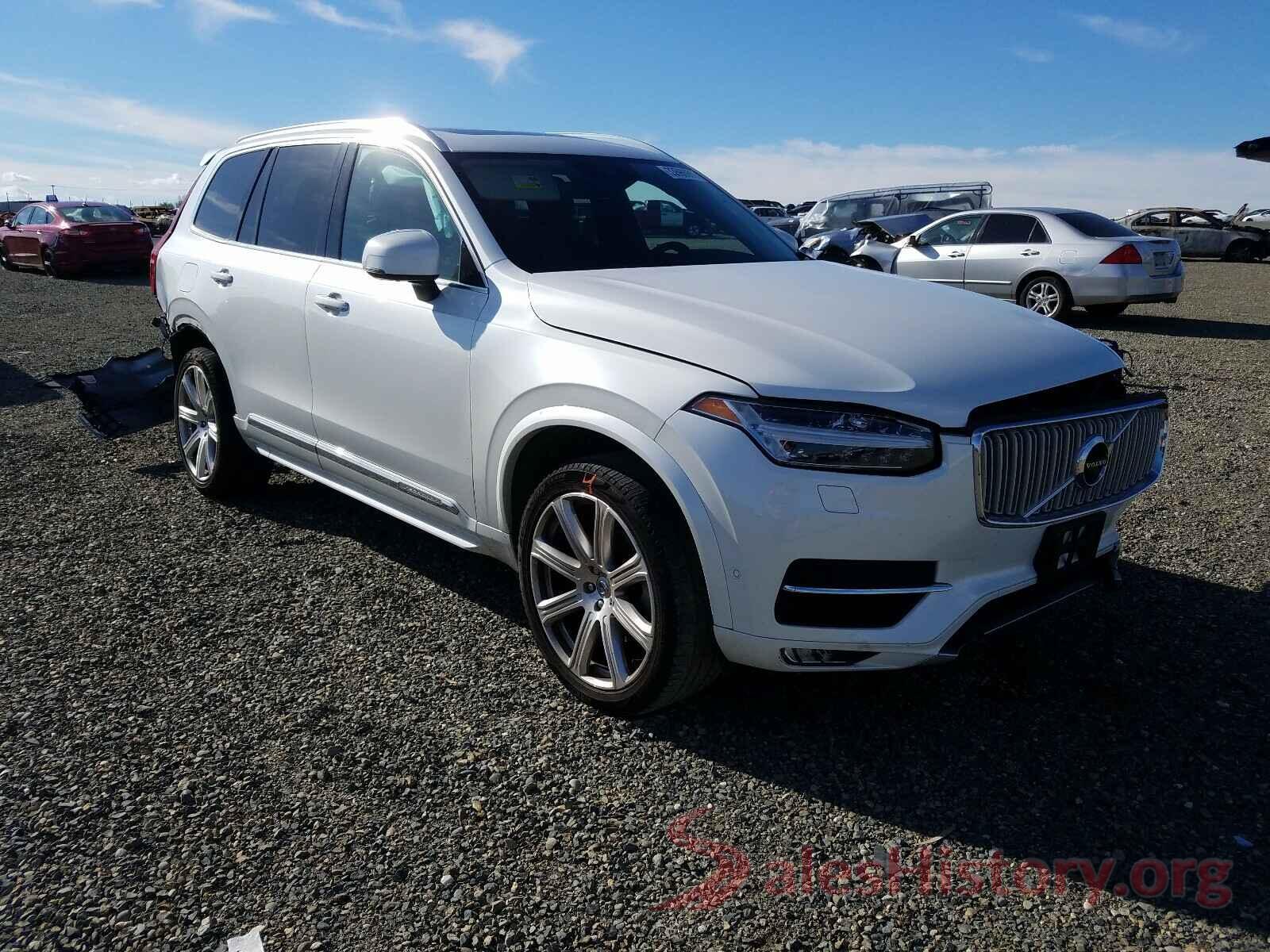 YV4A22PL8J1215239 2018 VOLVO XC90