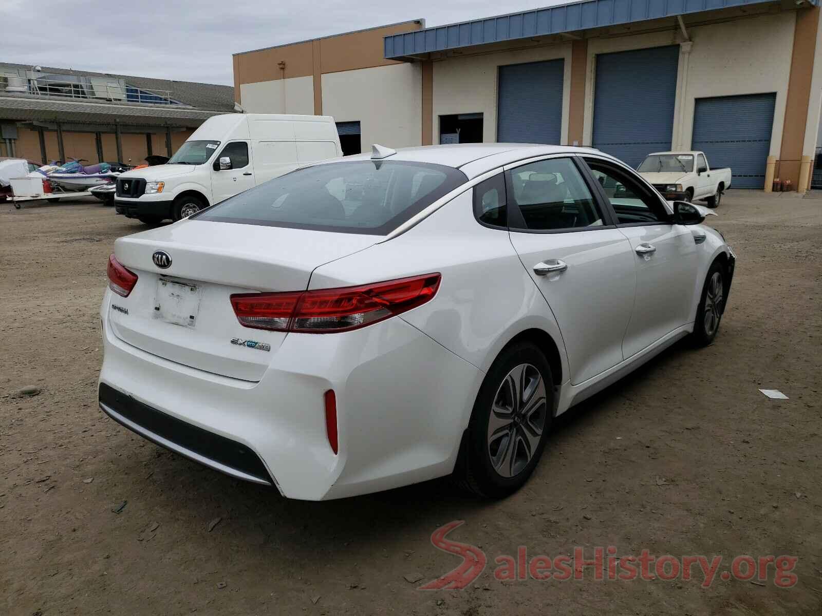 KNAGU4LE8H5017917 2017 KIA OPTIMA