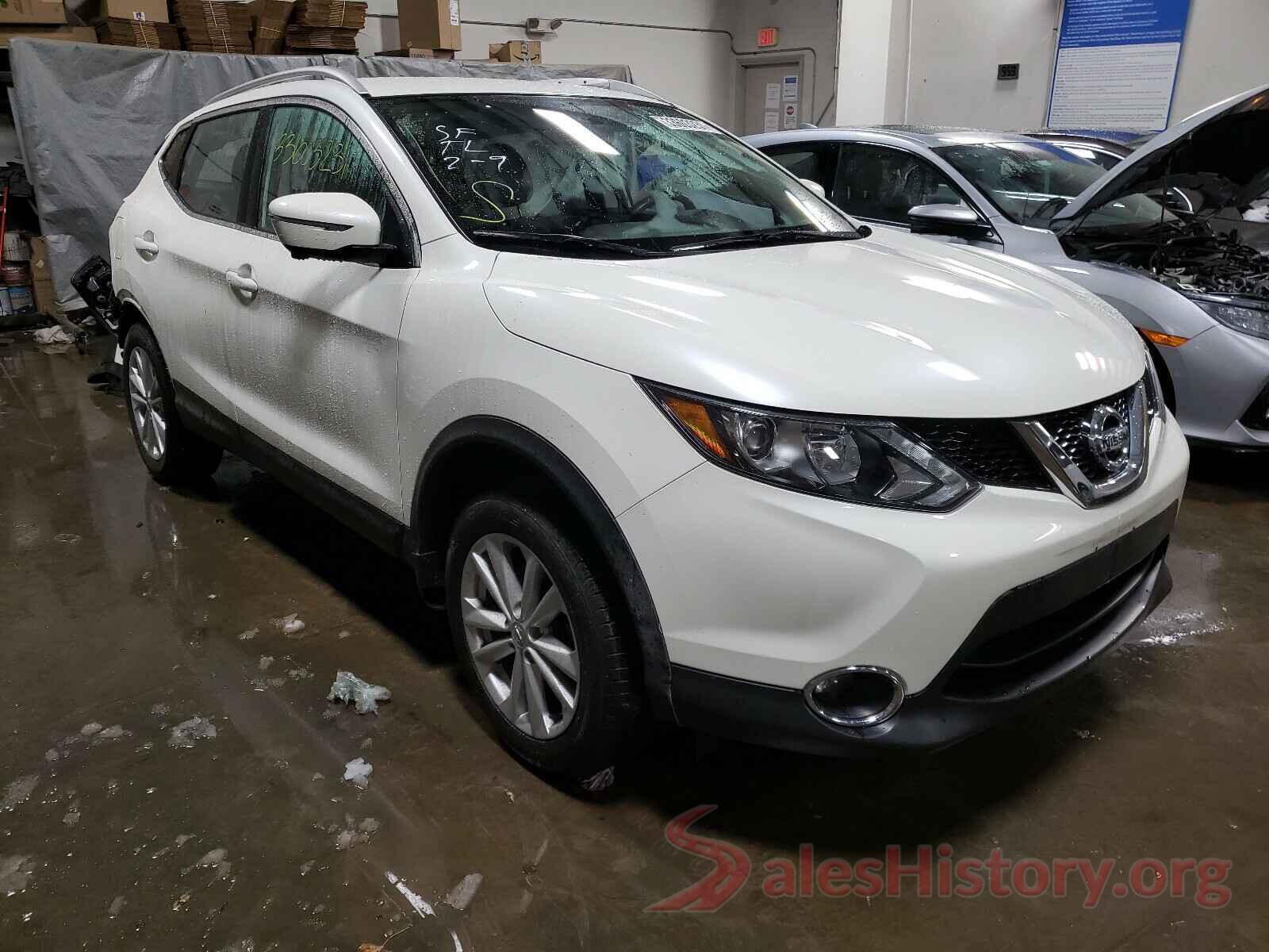 JN1BJ1CR4HW104864 2017 NISSAN ROGUE