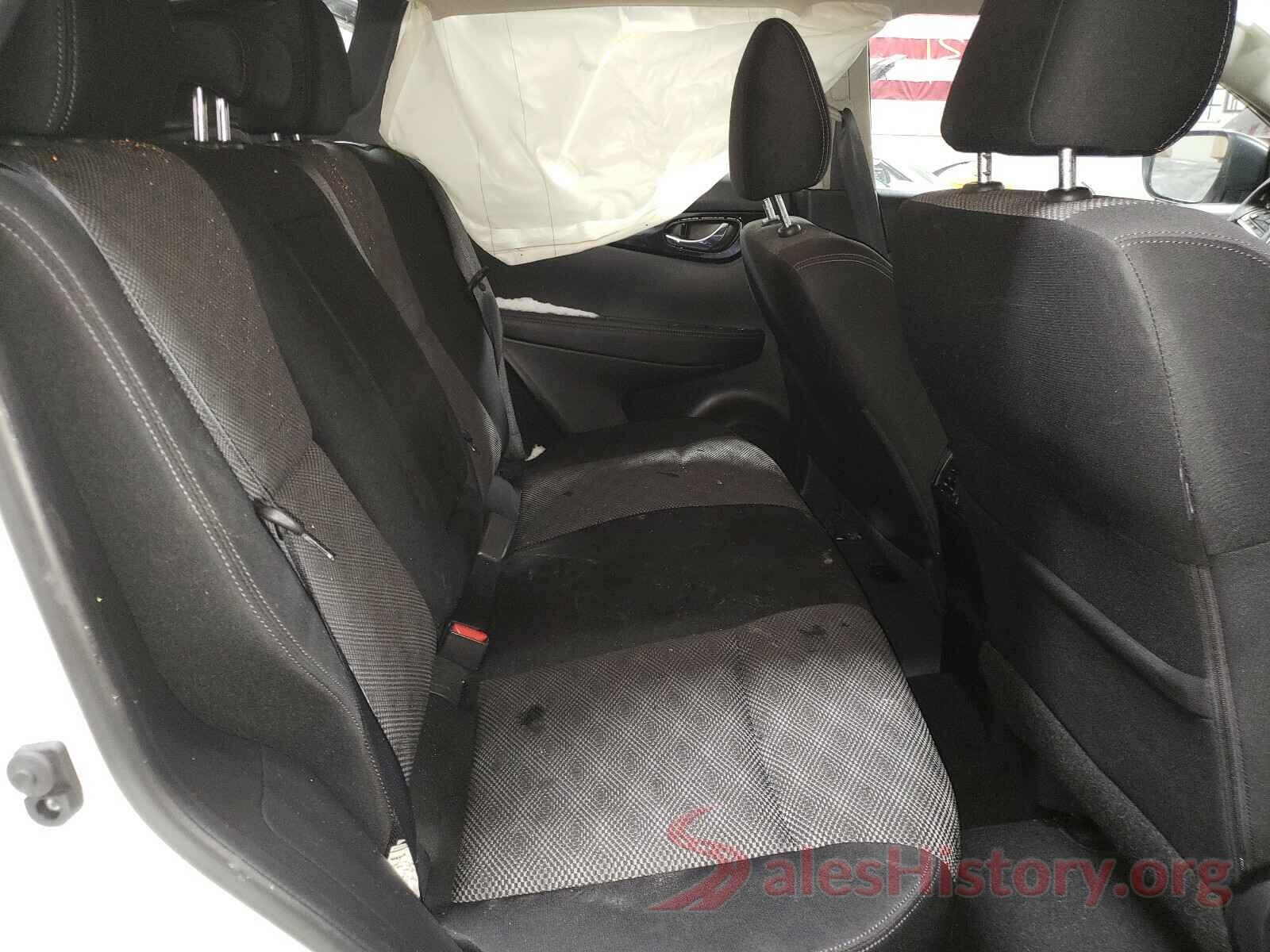 JN1BJ1CR4HW104864 2017 NISSAN ROGUE