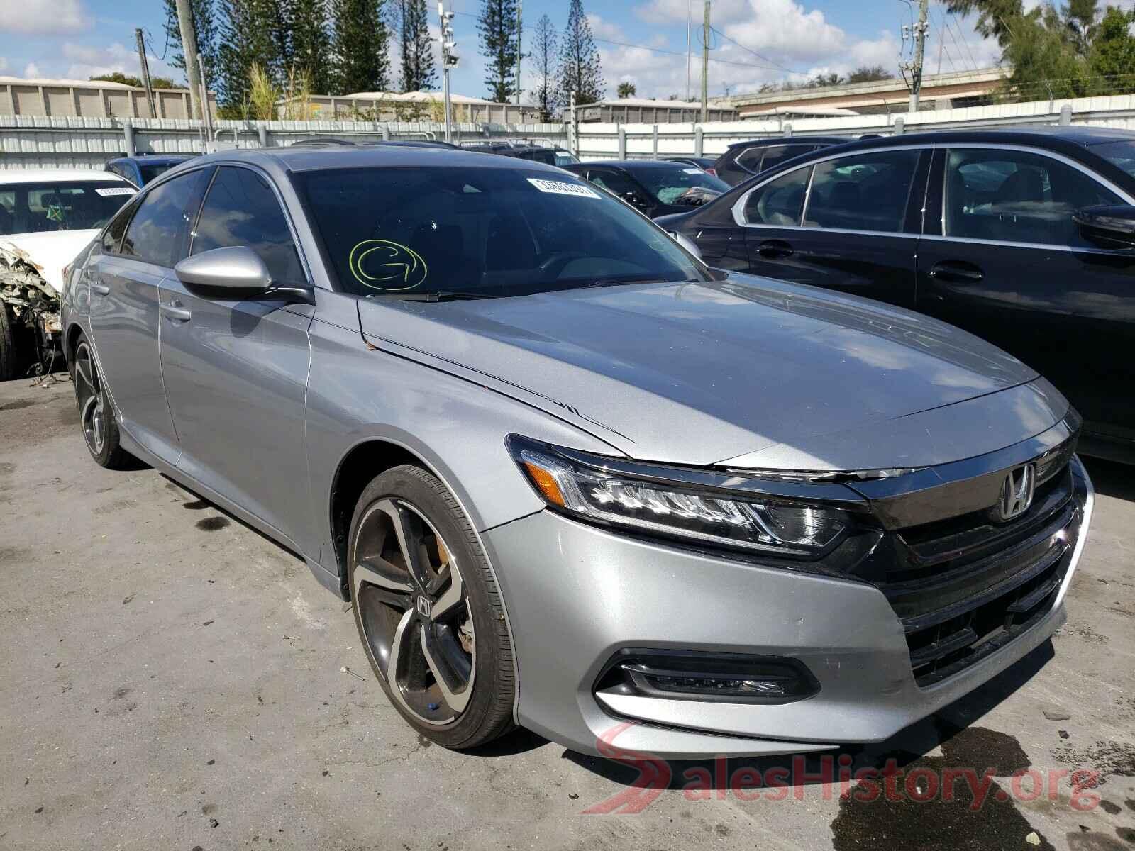 1HGCV1F31JA211890 2018 HONDA ACCORD