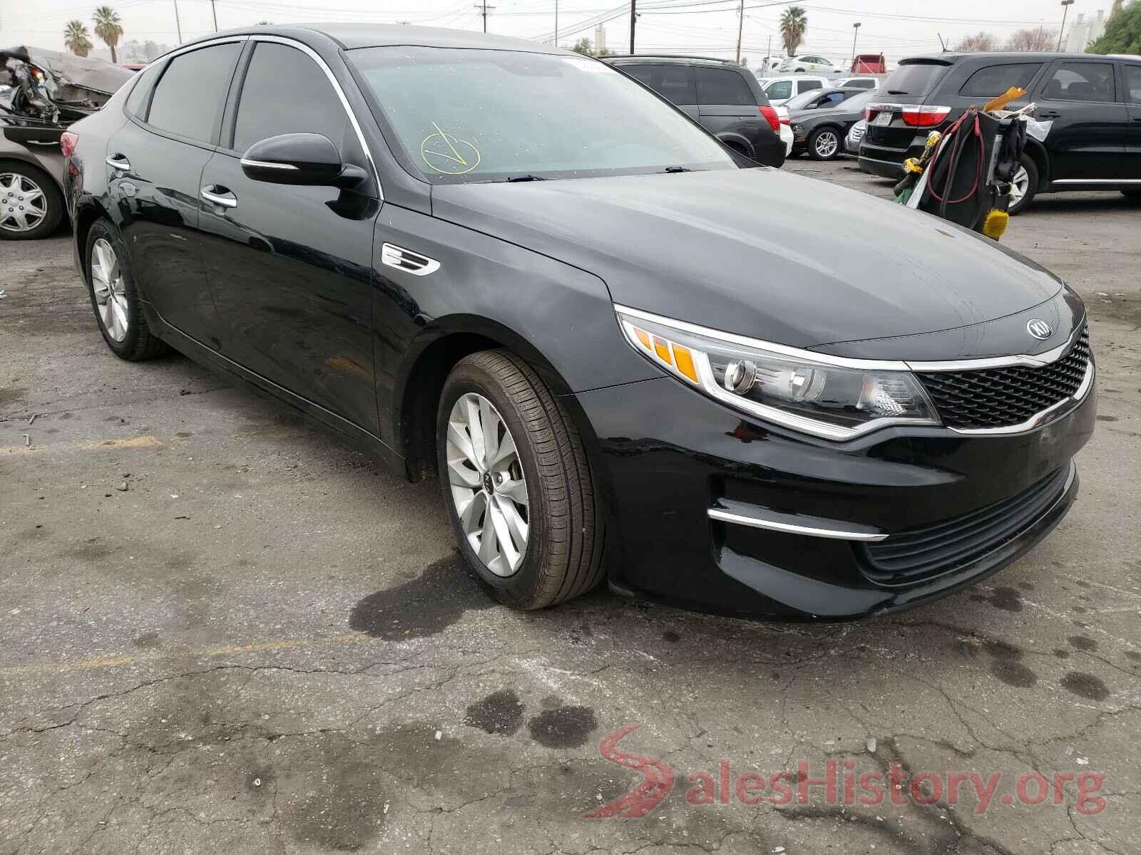 5XXGT4L35JG255598 2018 KIA OPTIMA